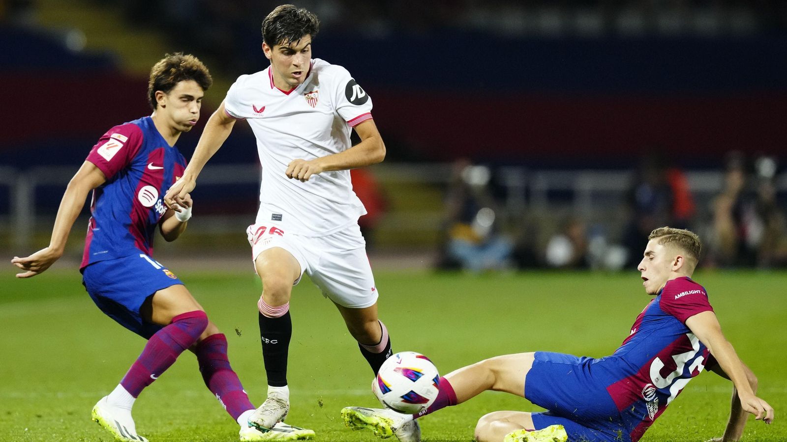 Juanlu, que se ha subido al carro de Mendilibar, se va de Fermín y Joao Félix.