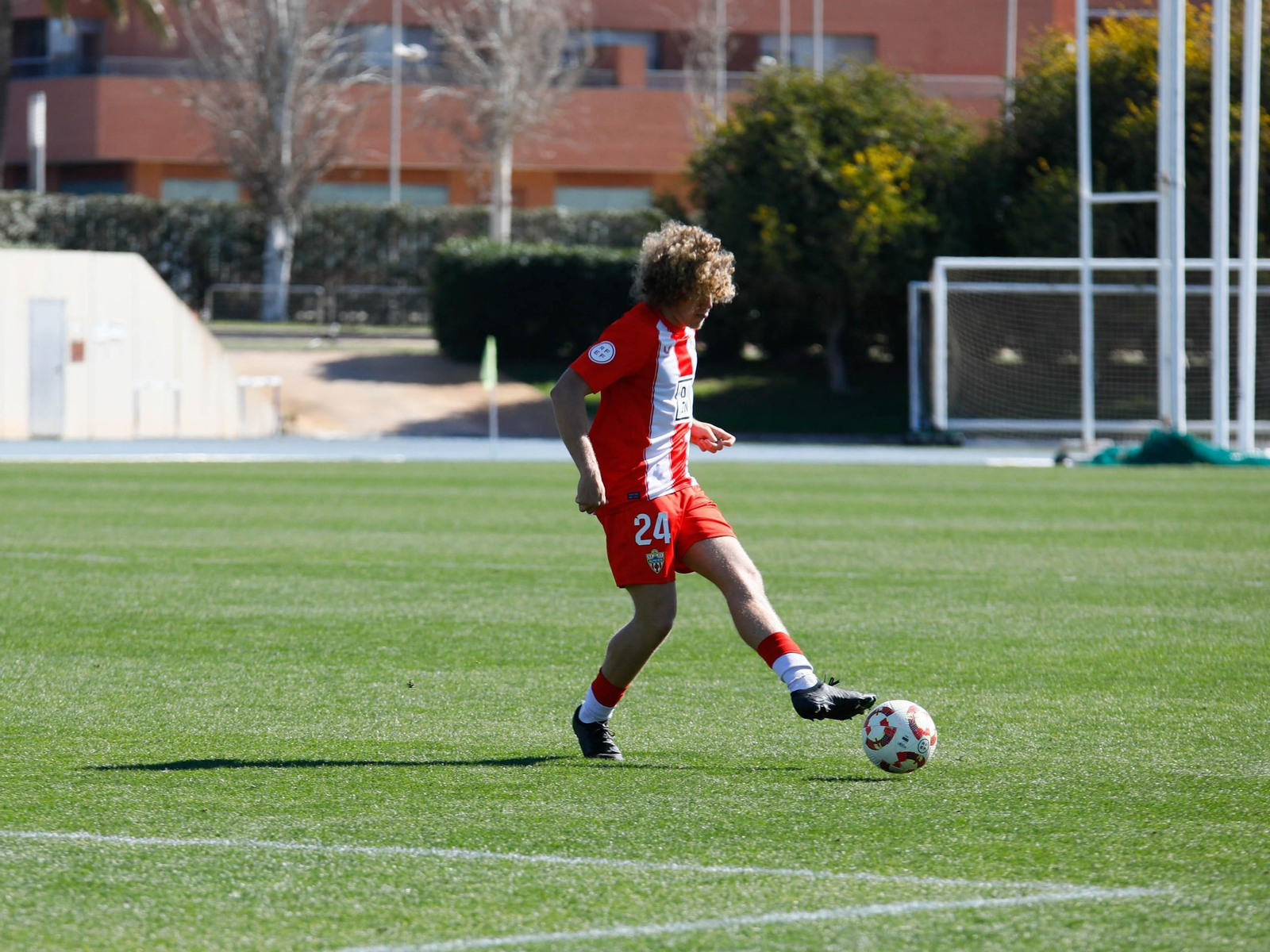 Las imágenes de Segunda RFEF entre Almeria B y recreativo de Granada