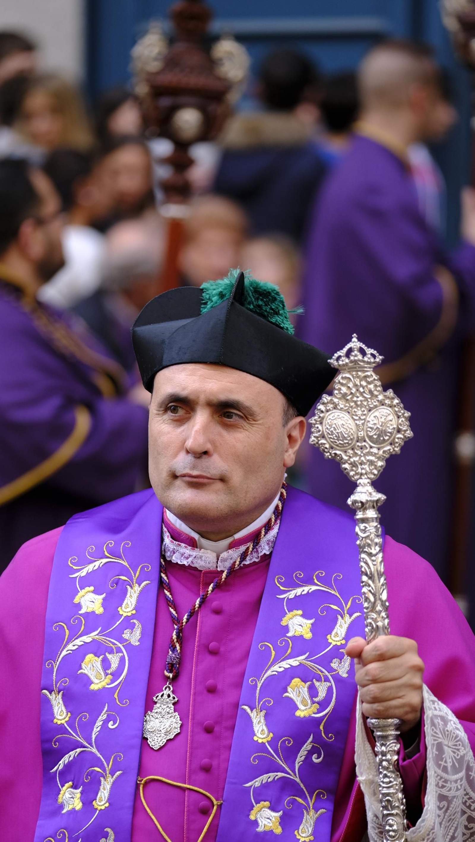 Pasión vuelve a su Iglesia de Santa Teresa azotada por la lluvia