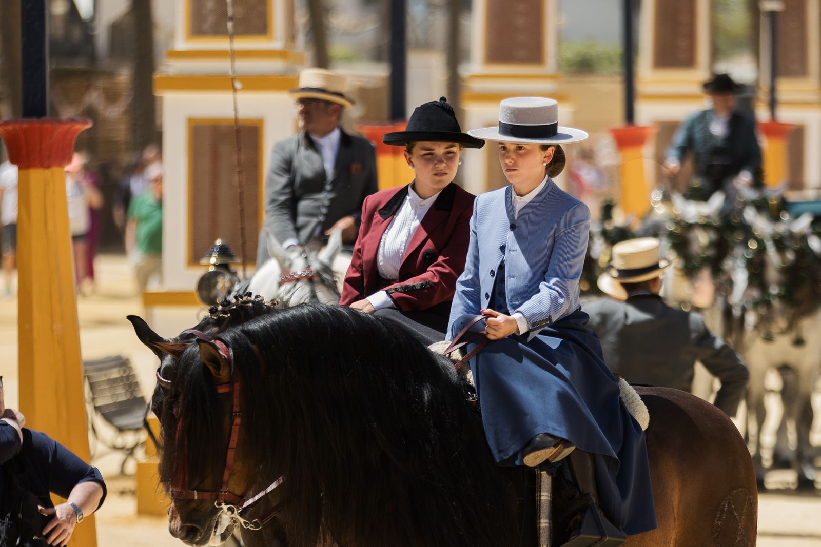 Búscate en las fotos  del jueves en la Feria de Jerez
