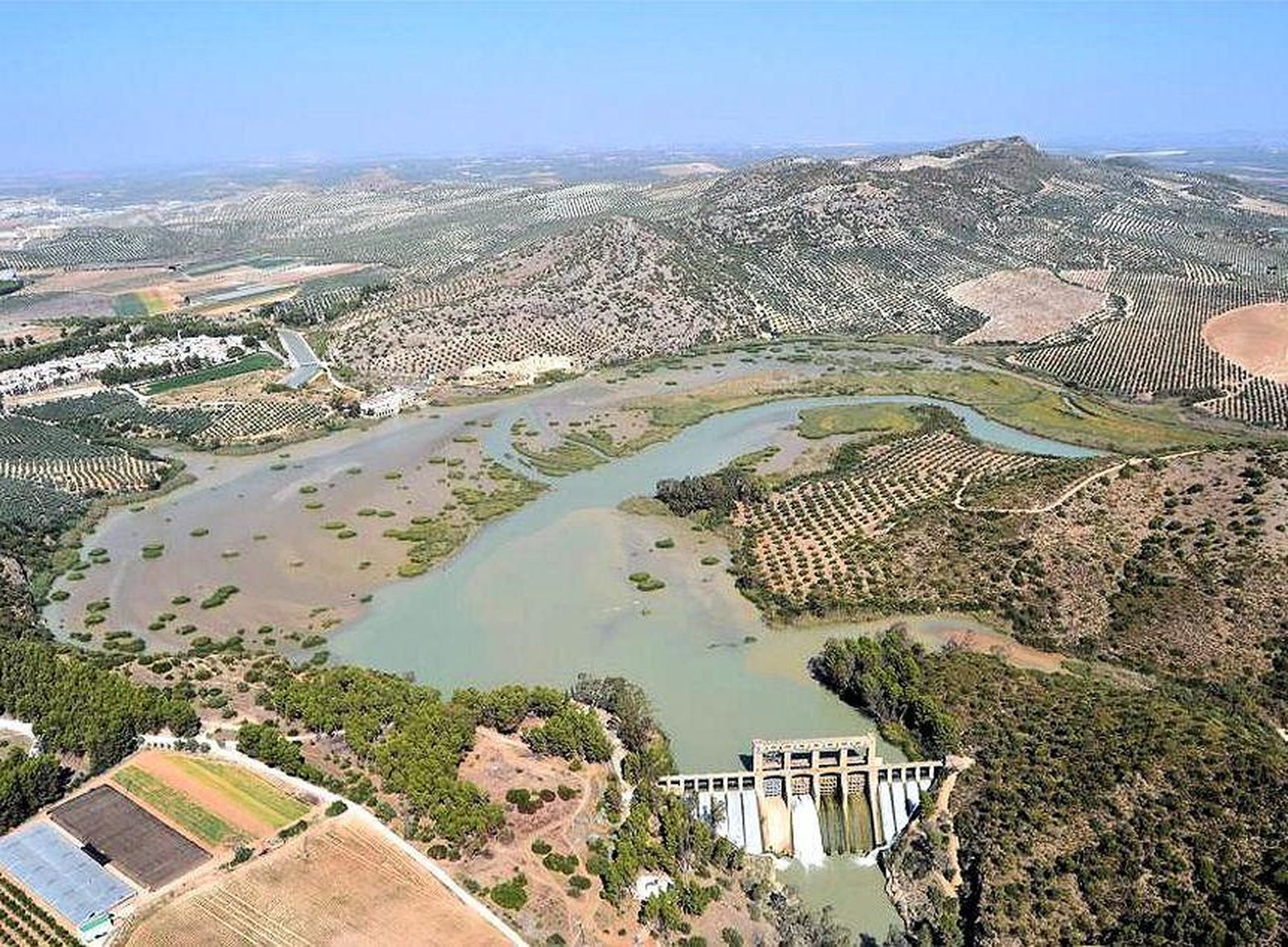 Fotografía aérea del embalse de Cordobilla.