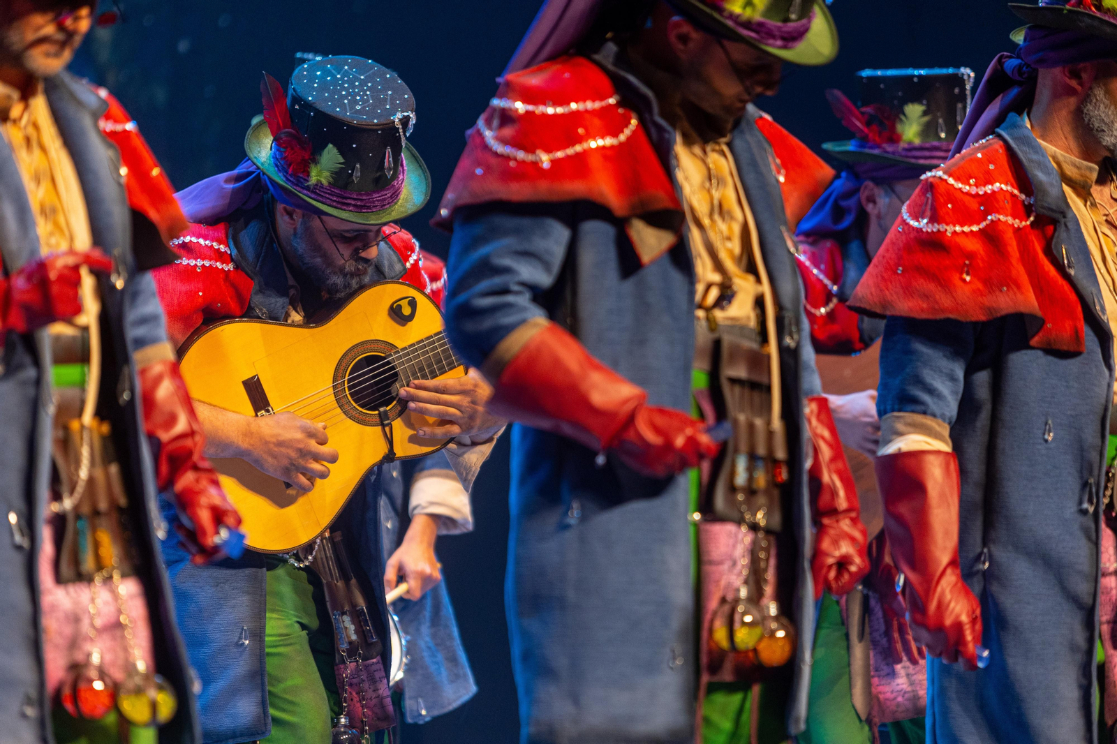Imágenes de la sesión de este jueves en el Gran Teatro del Carnaval Colombino.