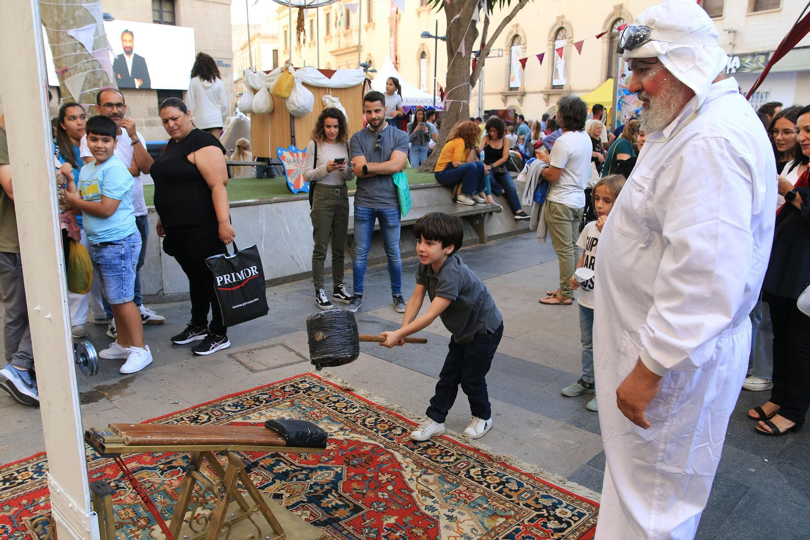 Imágenes de la Noche en Blanco, en Almería