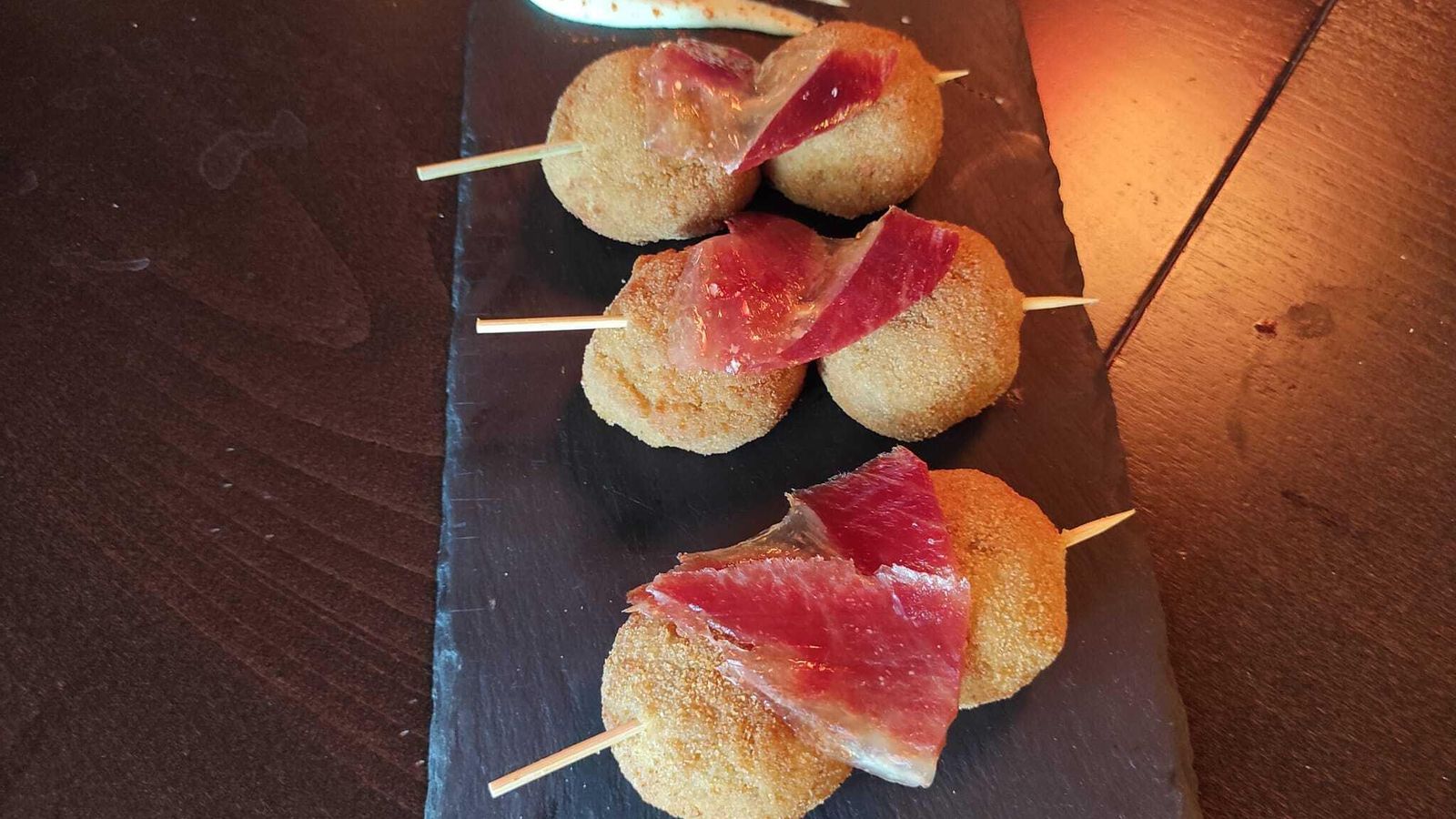 Croquetas de jamón ibérico