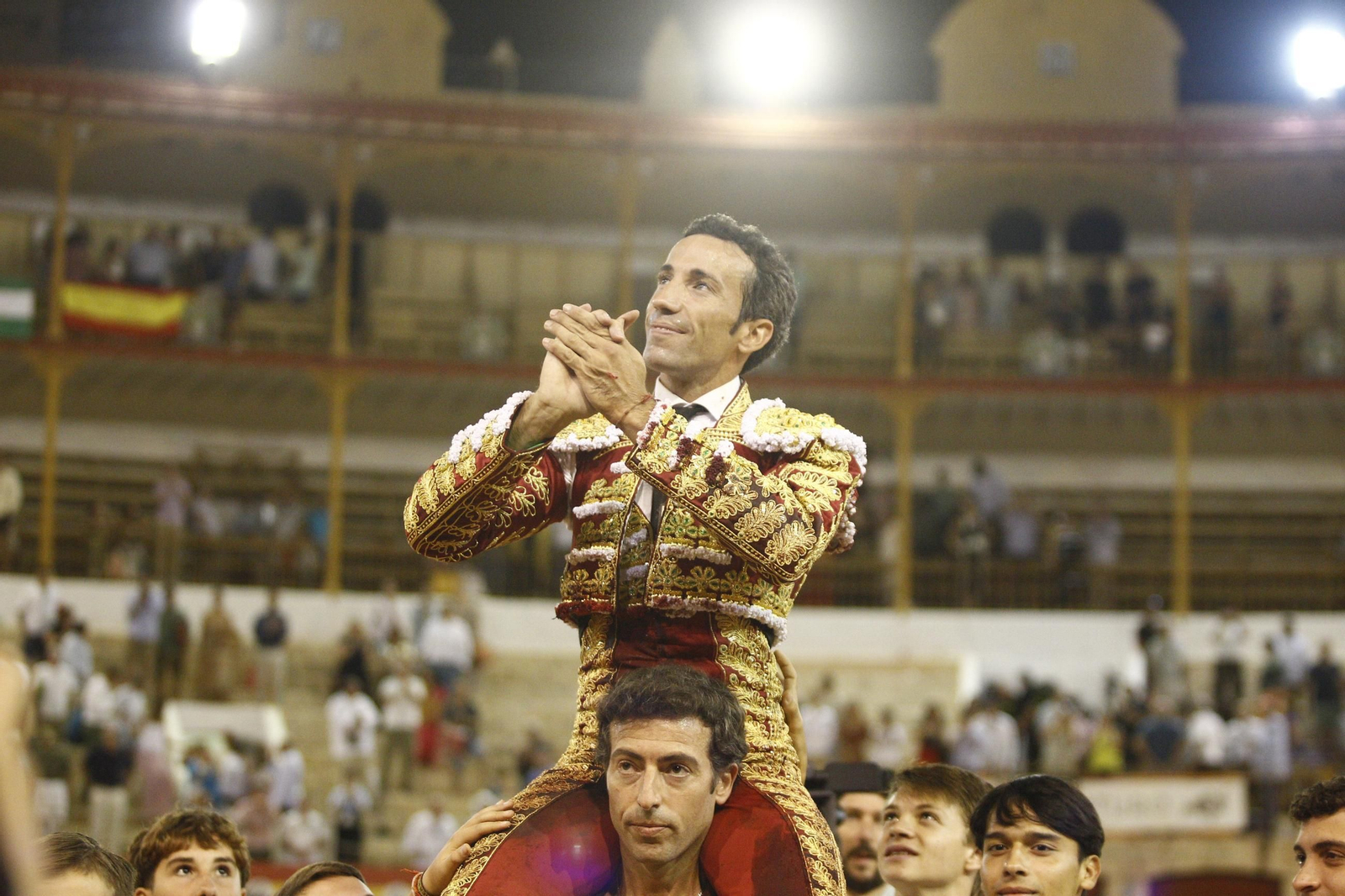 Las mejores imágenes de los toreros Fortes, Juan Ortega y David de Miranda en la Feria de Almería 2025