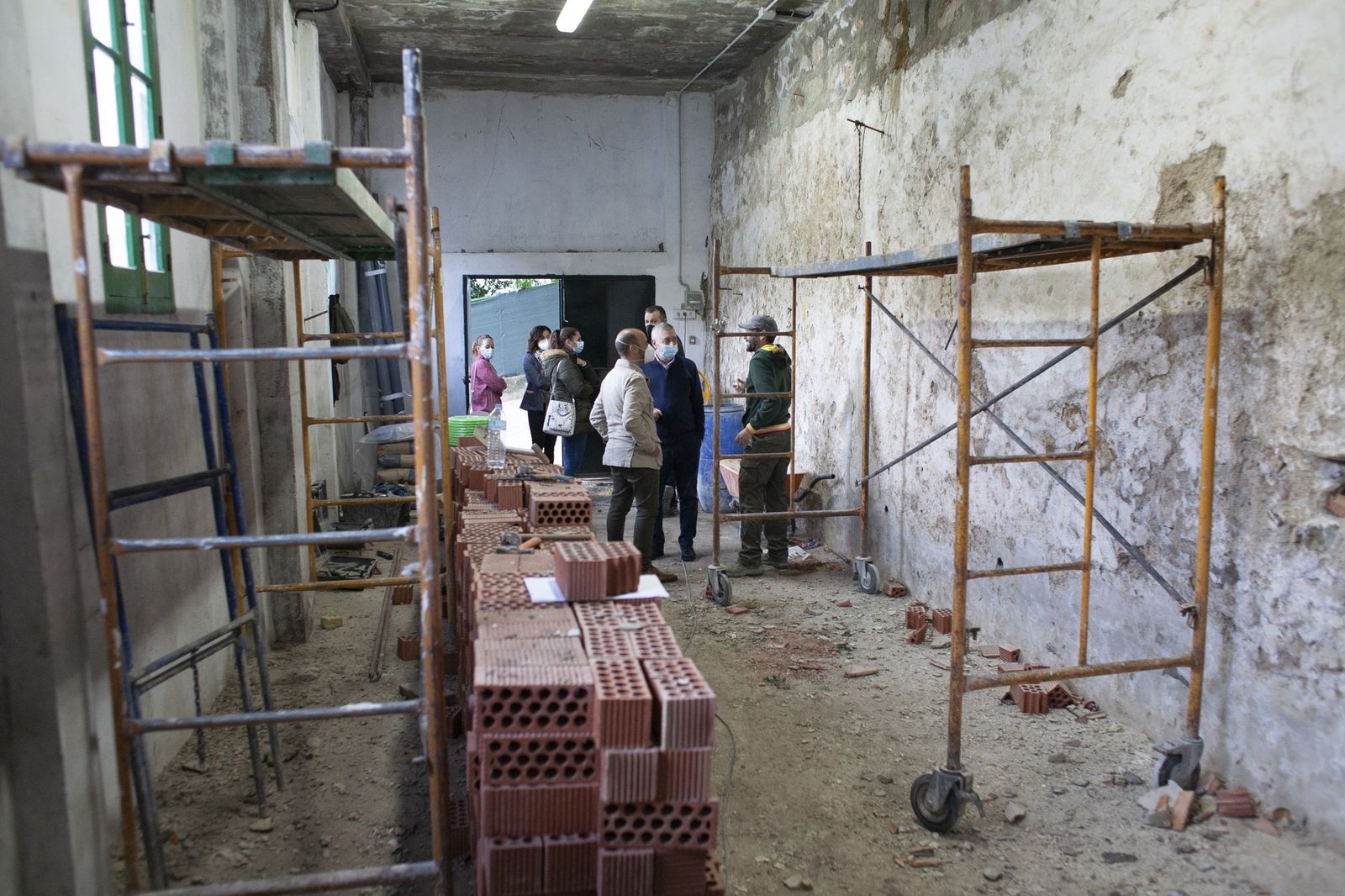 Arrancan las obras de la plaza de las Huertas de Benamahoma
