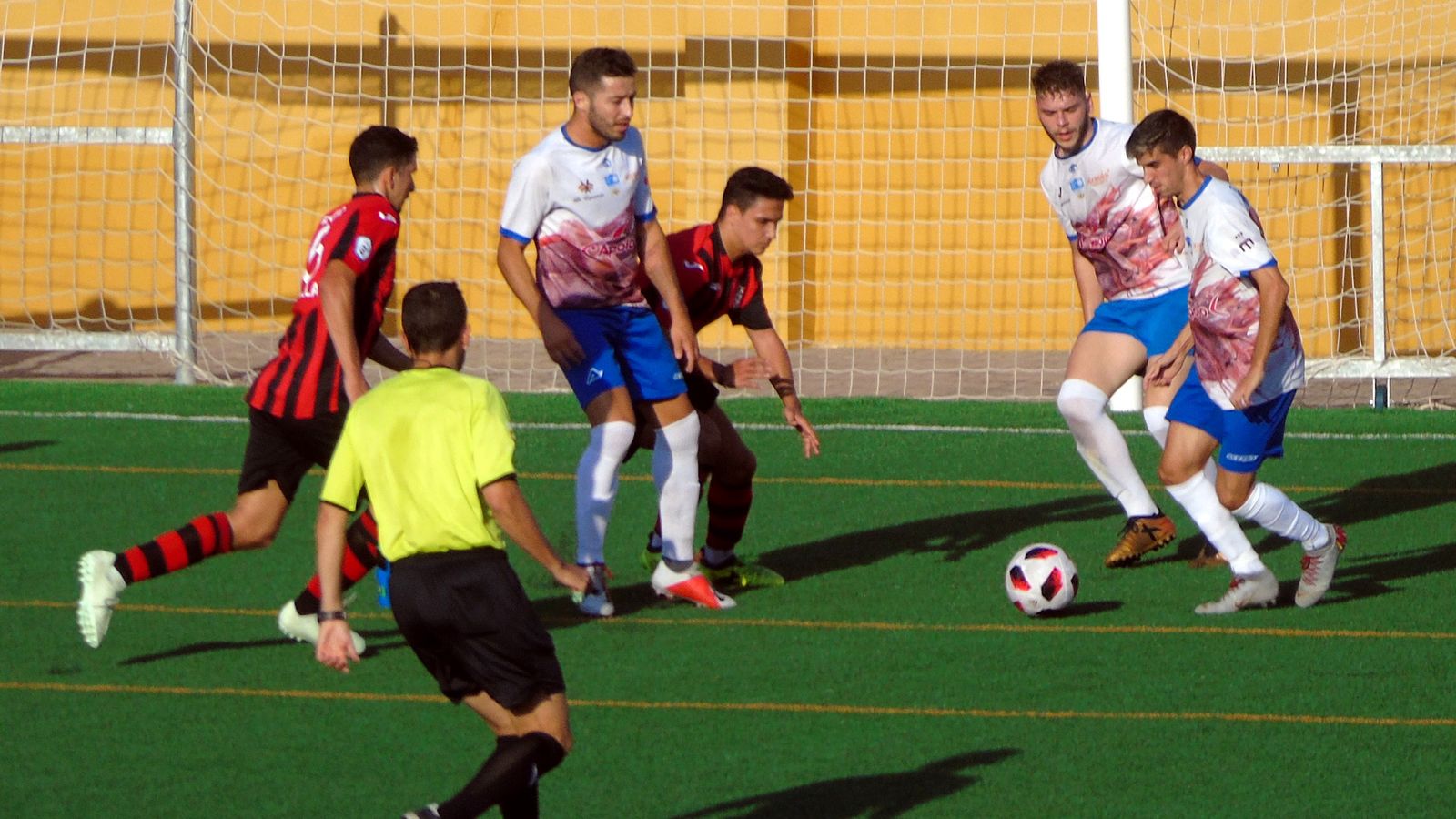 El Loja visita Linares, uno de los campos más difícil de la categoría.