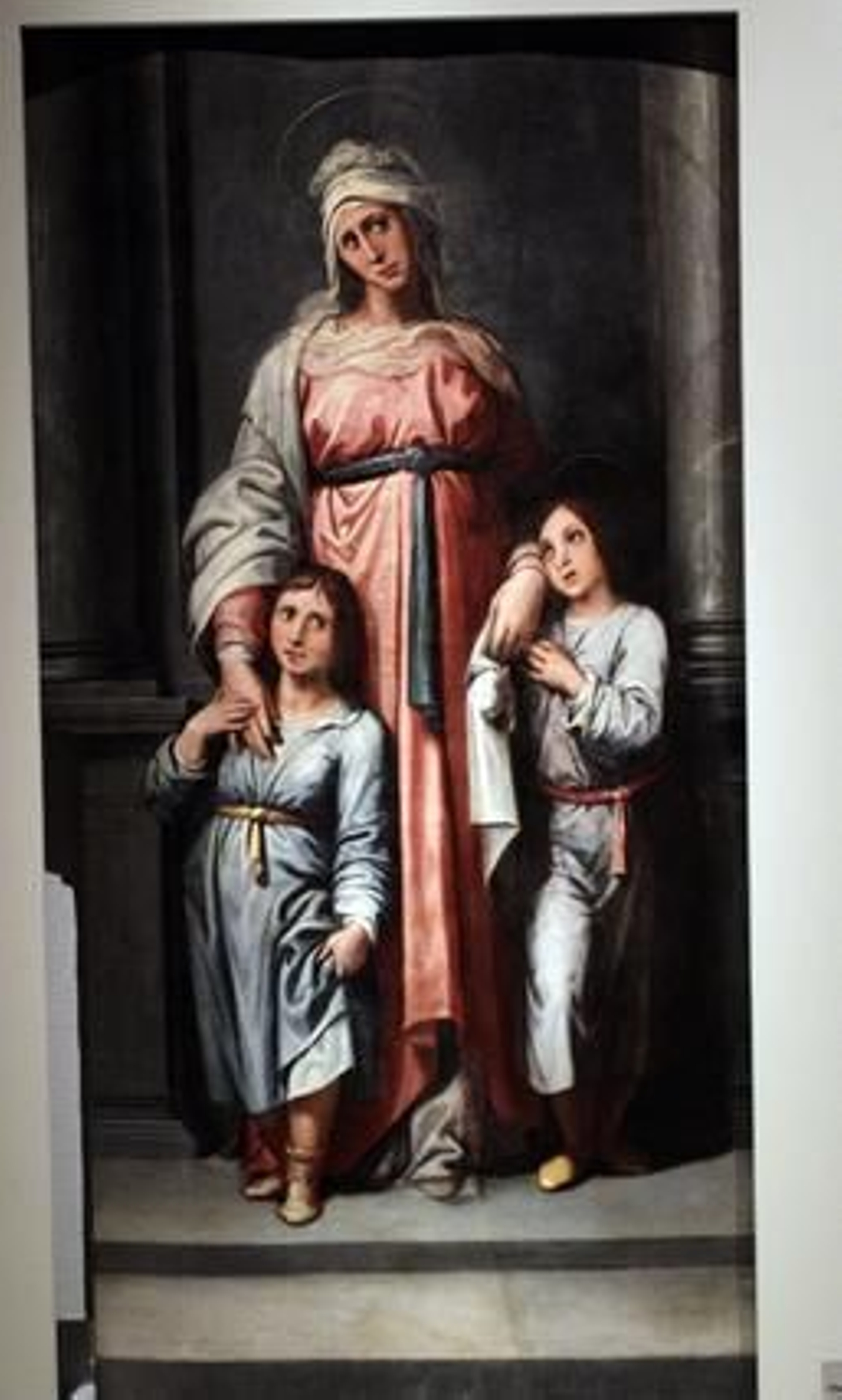 Vista de las piezas mostradas en la exposición del Bellas Artes sobre el precose de restauración del retablo de la Iglesia de Santa Ana.

Foto: Antonio Pizarro