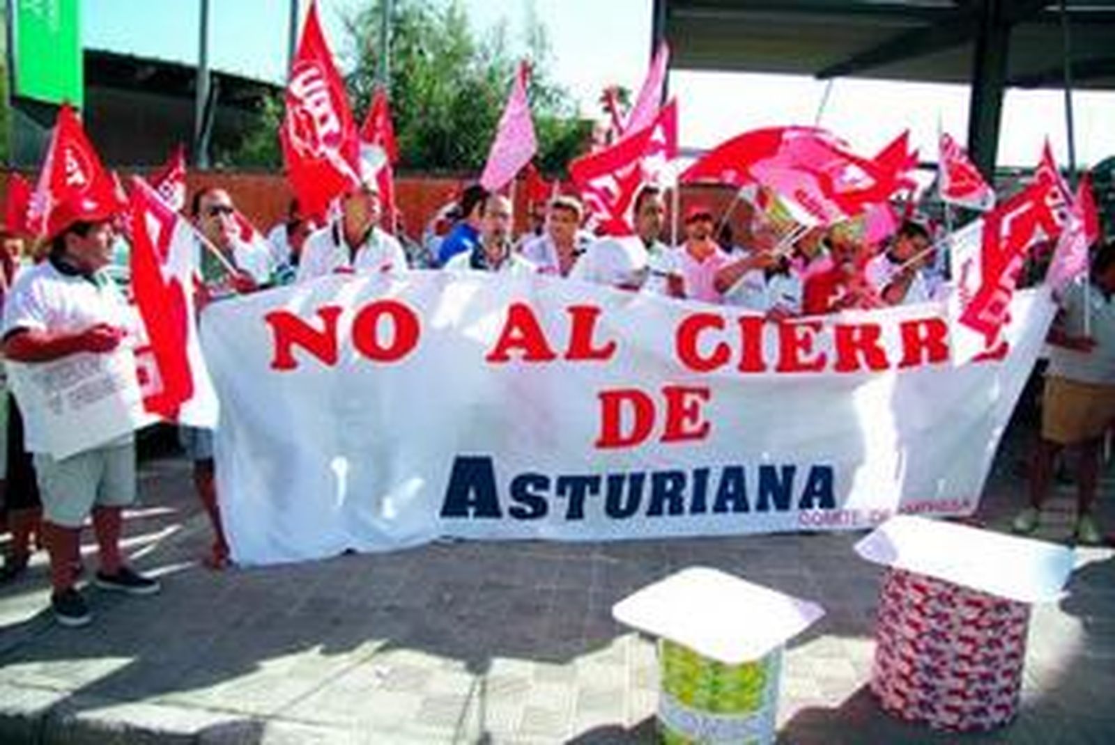 Trabajadores de la planta de Sevilla se manifiestan el mes pasado.