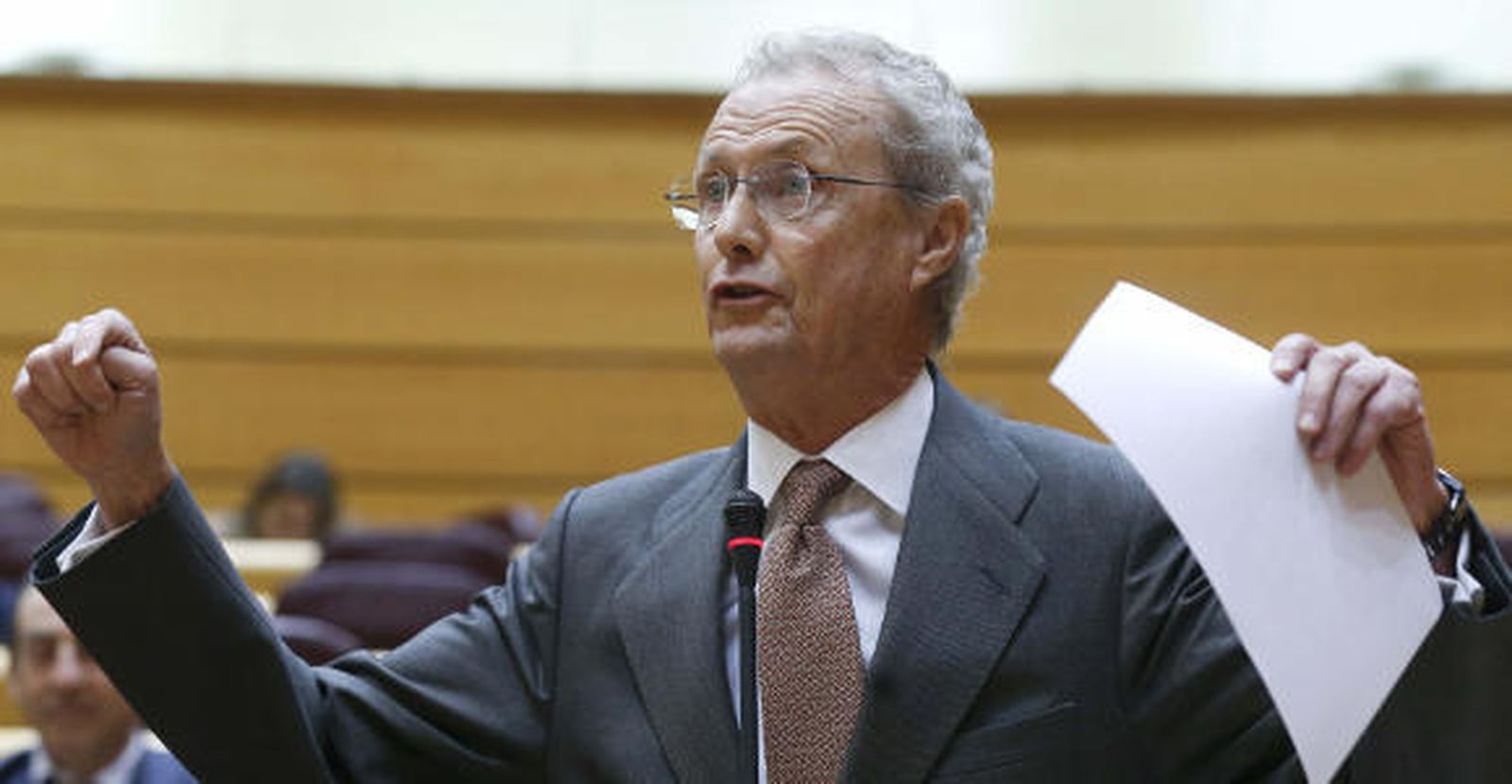 Morenés dice que hay "tolerancia cero" con el acoso sexual en el Ejército