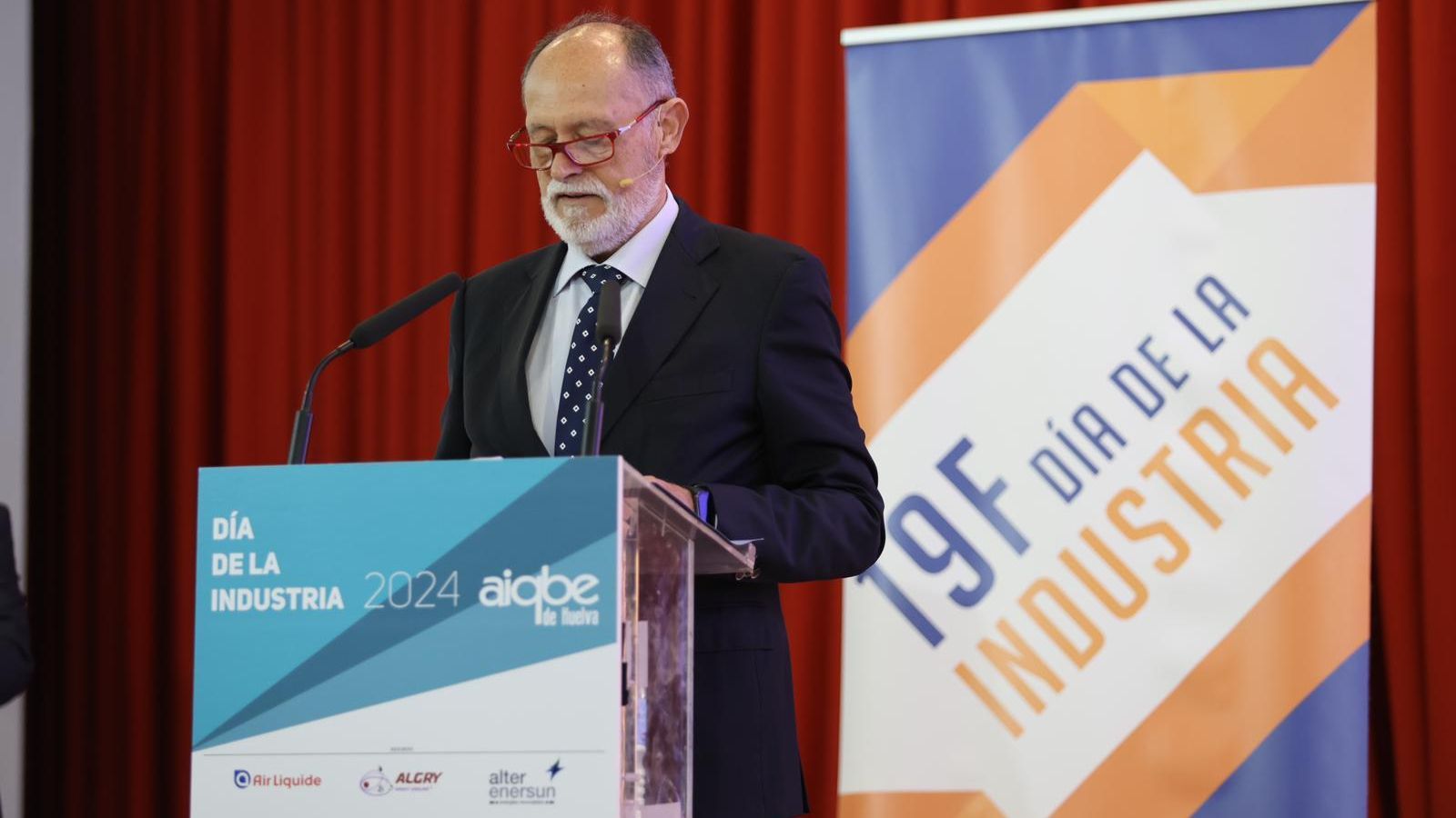 El presidente de la AIQBE, José Luis Menéndez.