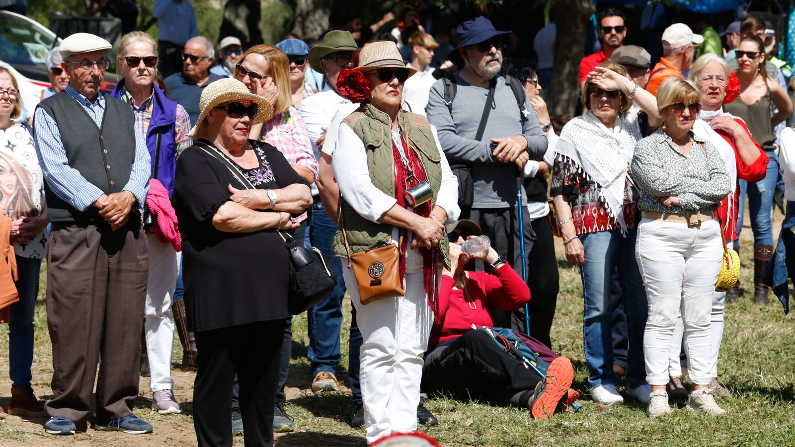 Búscate en las fotos del domingo en la romería de Los Barrios