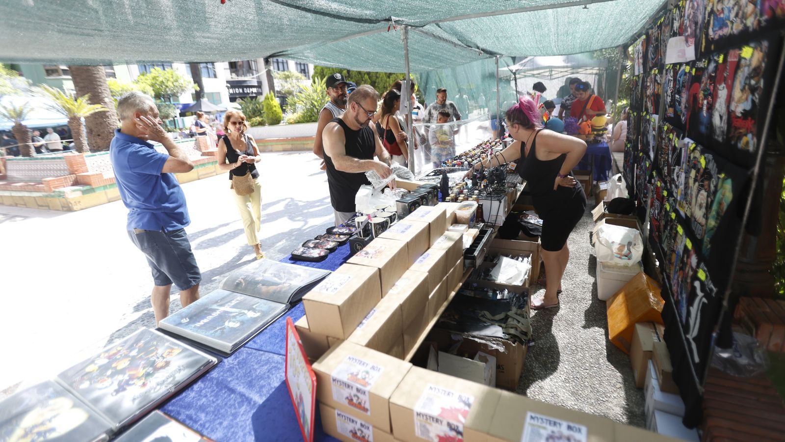 Las fotos de la jornada sobre manga y cómic celebrada en la plaza Fariñas de La Línea