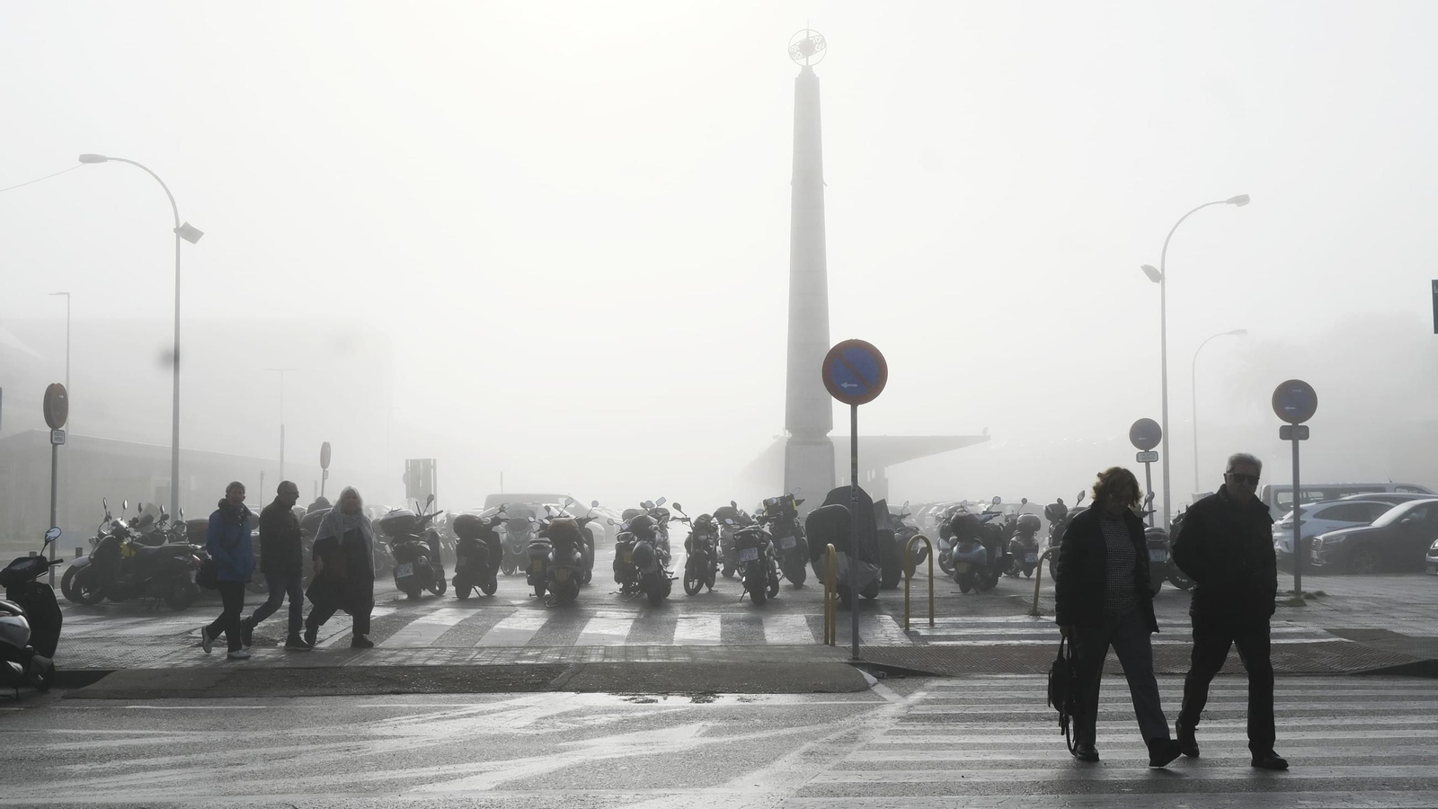 La niebla invade Cádiz
