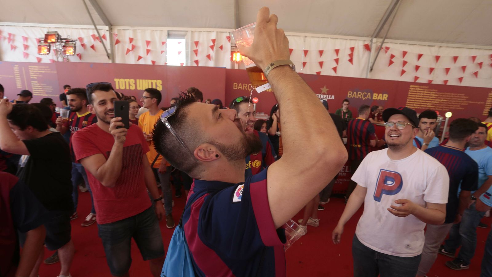 Las imágenes de la afición del Barcelona