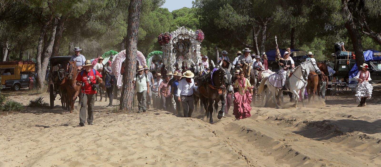 Las imágenes de la segunda jornada de camino de la Hermandad de Jerez