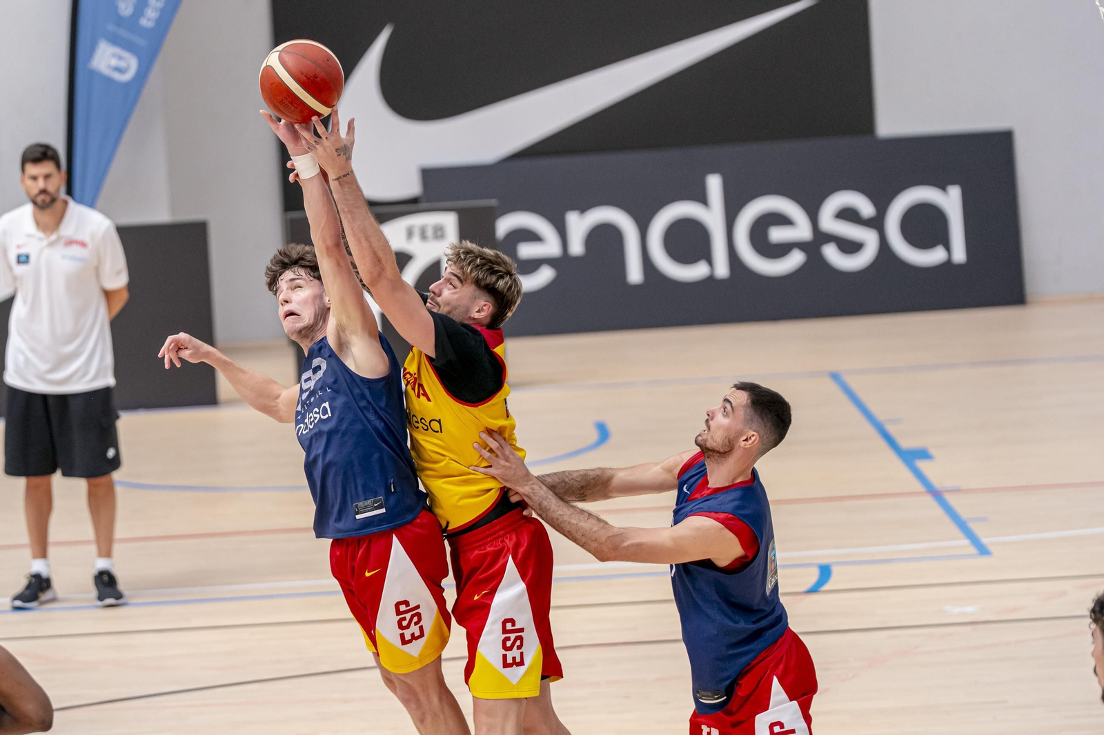 España acaba su trabajo en Madrid antes de venir a Málaga