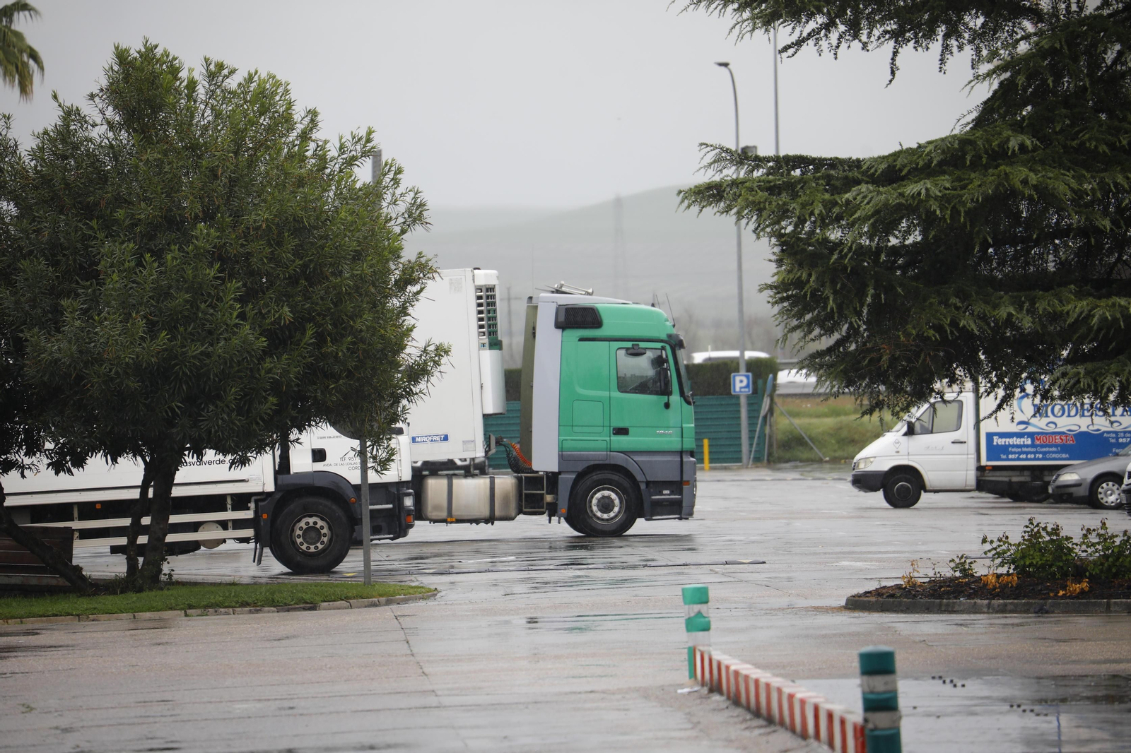 Algunos camiones en Mercacórdoba.