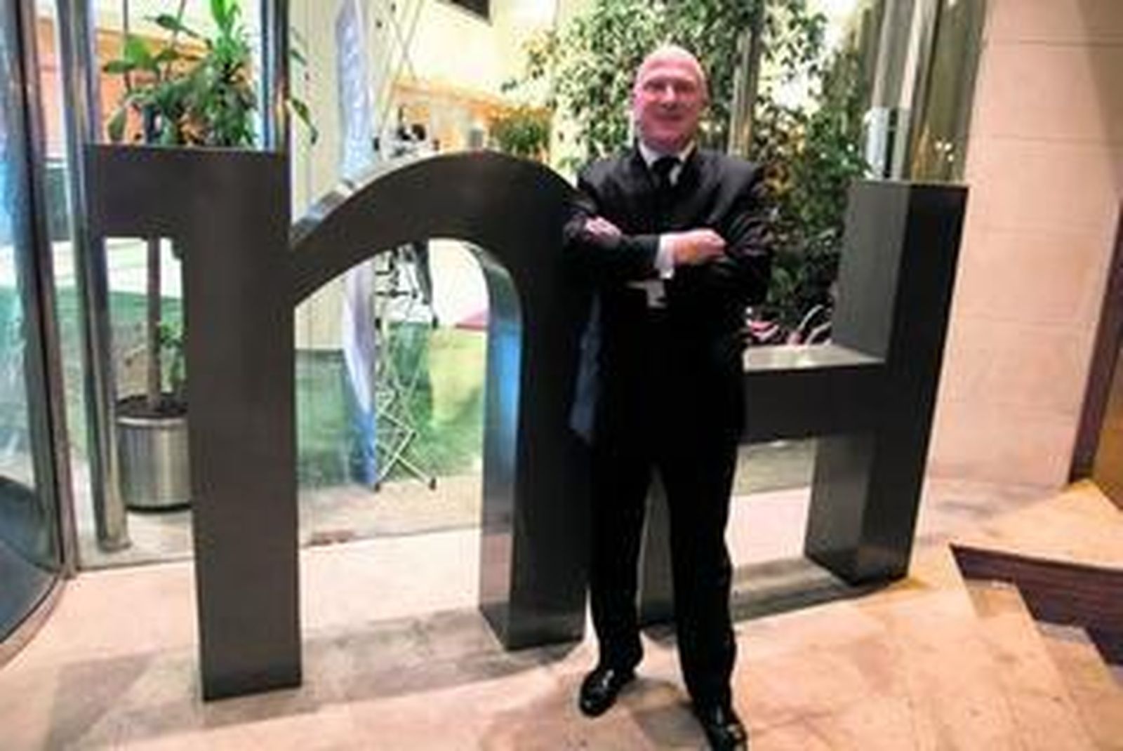 Hugo Rovira posa ayer por la tarde en el hotel NH en Málaga momentos antes de esta entrevista.