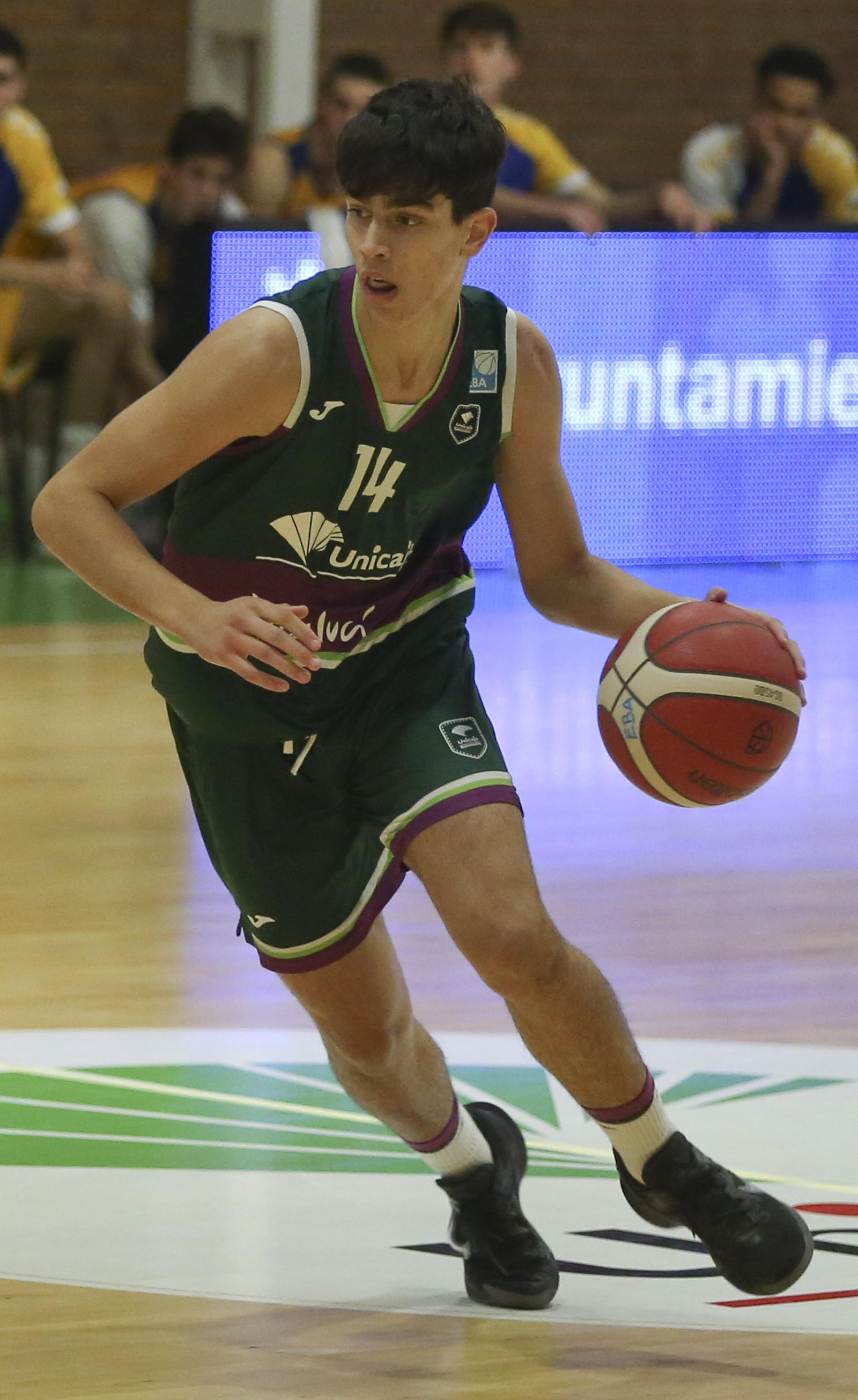 Álvaro Mena, en un partido.