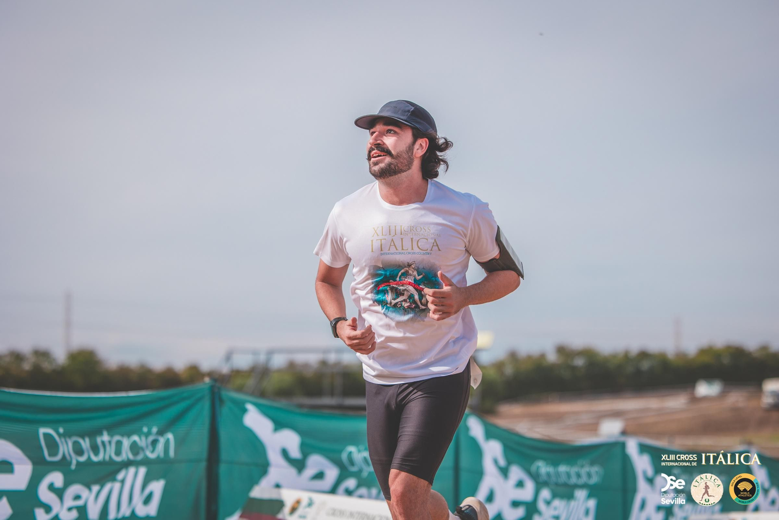 Búscate en las fotos del Cross de Itálica 2025 | 2