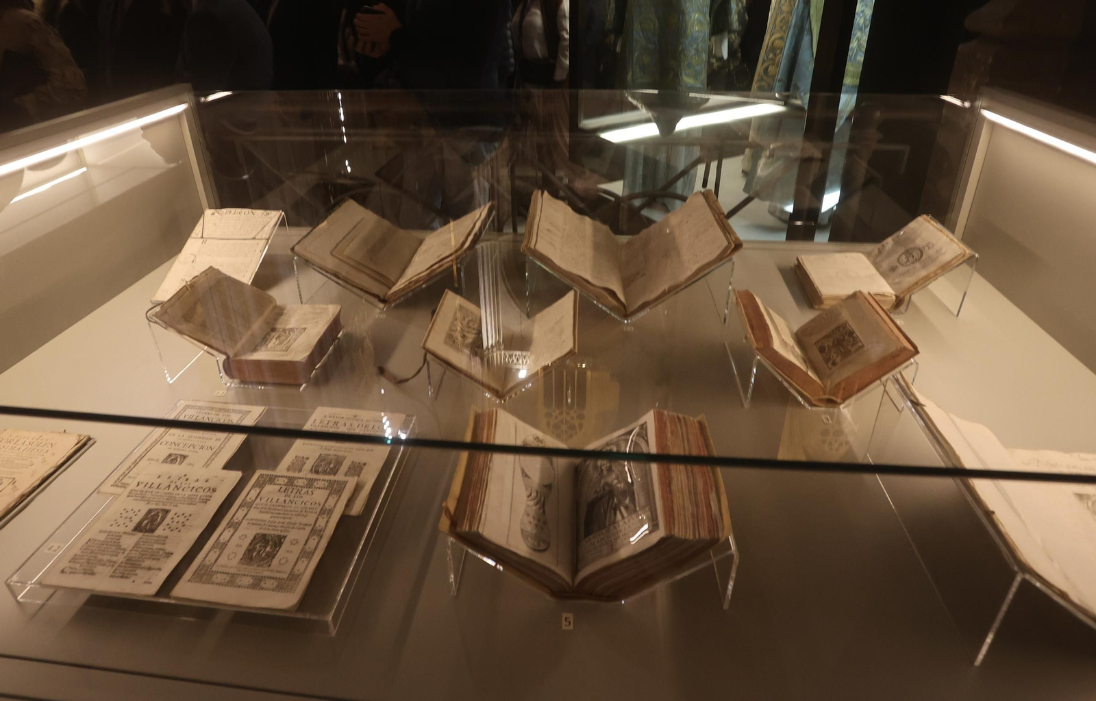 exposición "SEDES HISPALENSIS: FONS PIETATIS». LA CATEDRAL DE SEVILLA, FUENTE DE PIEDAD"