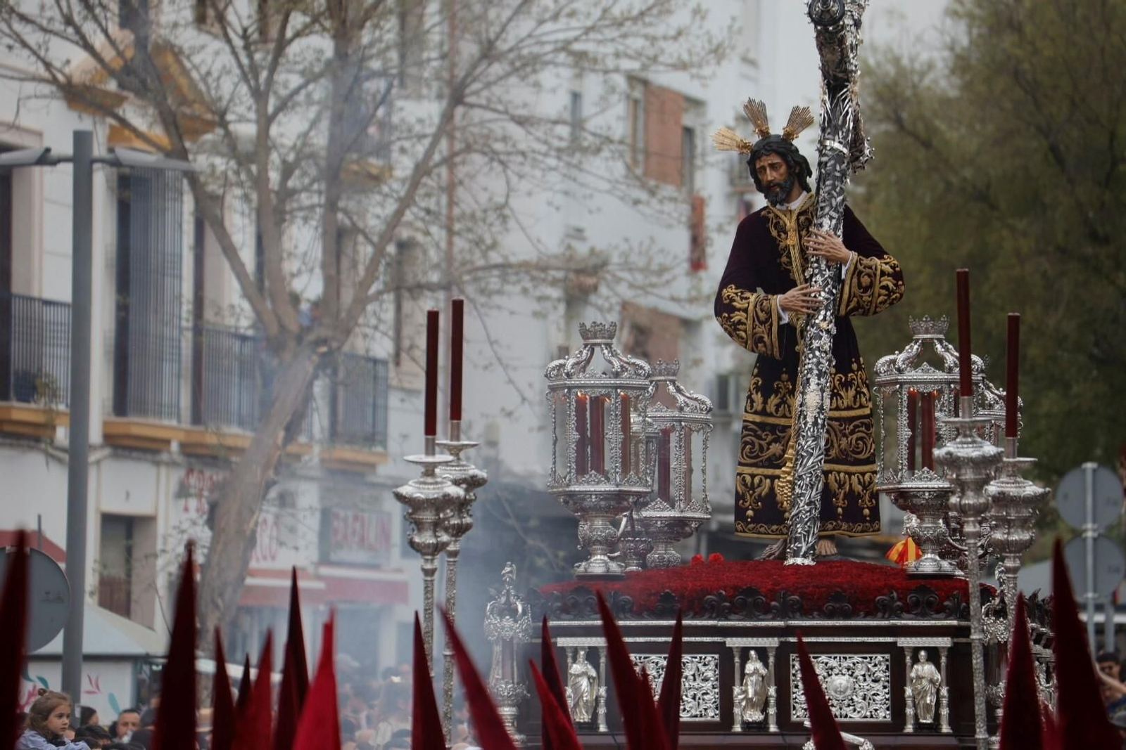 La procesión de la Vera-Cruz de Córdoba en este Domingo de Ramos, en imágenes
