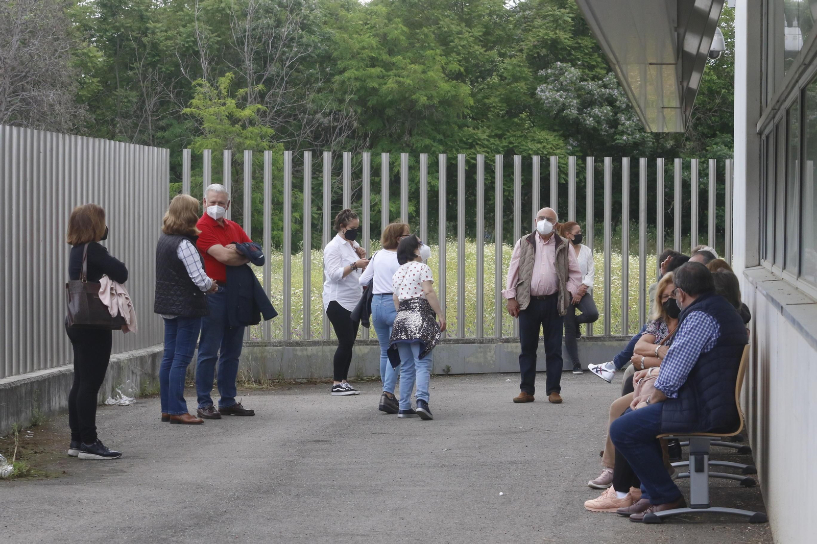 La ilusión de los primeros vacunados con Janssen en Córdoba para combatir el coronavirus, en imágenes