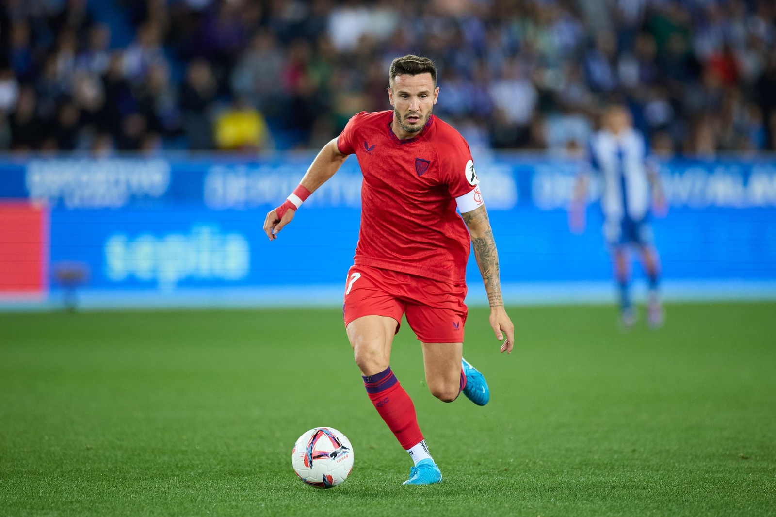 Las fotos del pobrísimo paso de Saúl Ñíguez por el Sevilla