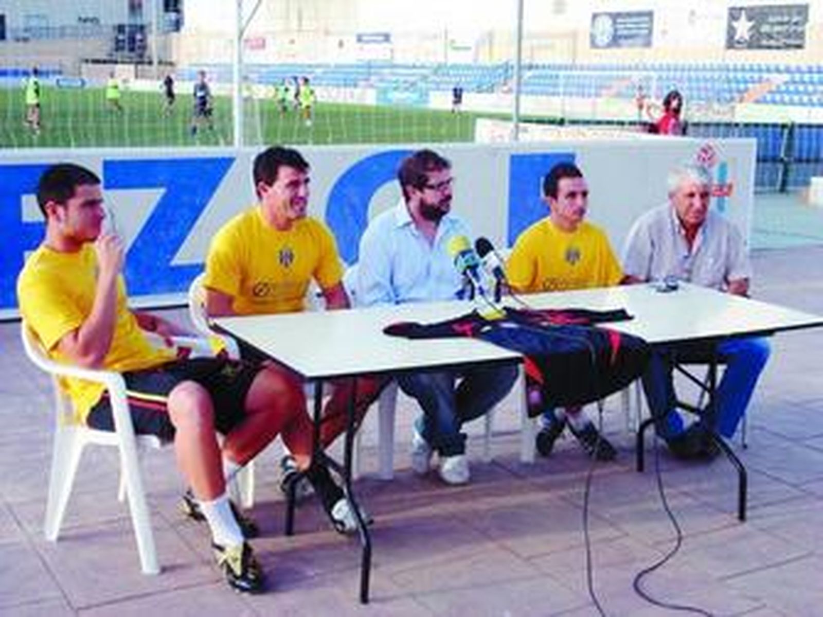 Juan Carlos Lucena presenta a Damián, Burrezo y Nacho.