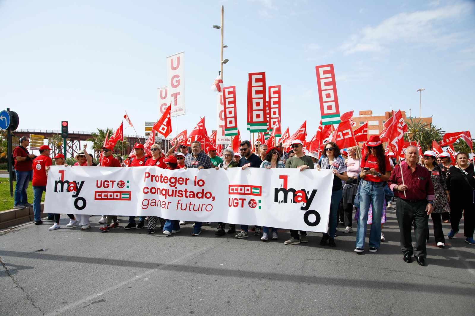 Las imágenes de la manifestaciones del 1 mayo en Almería, Día del Trabajador