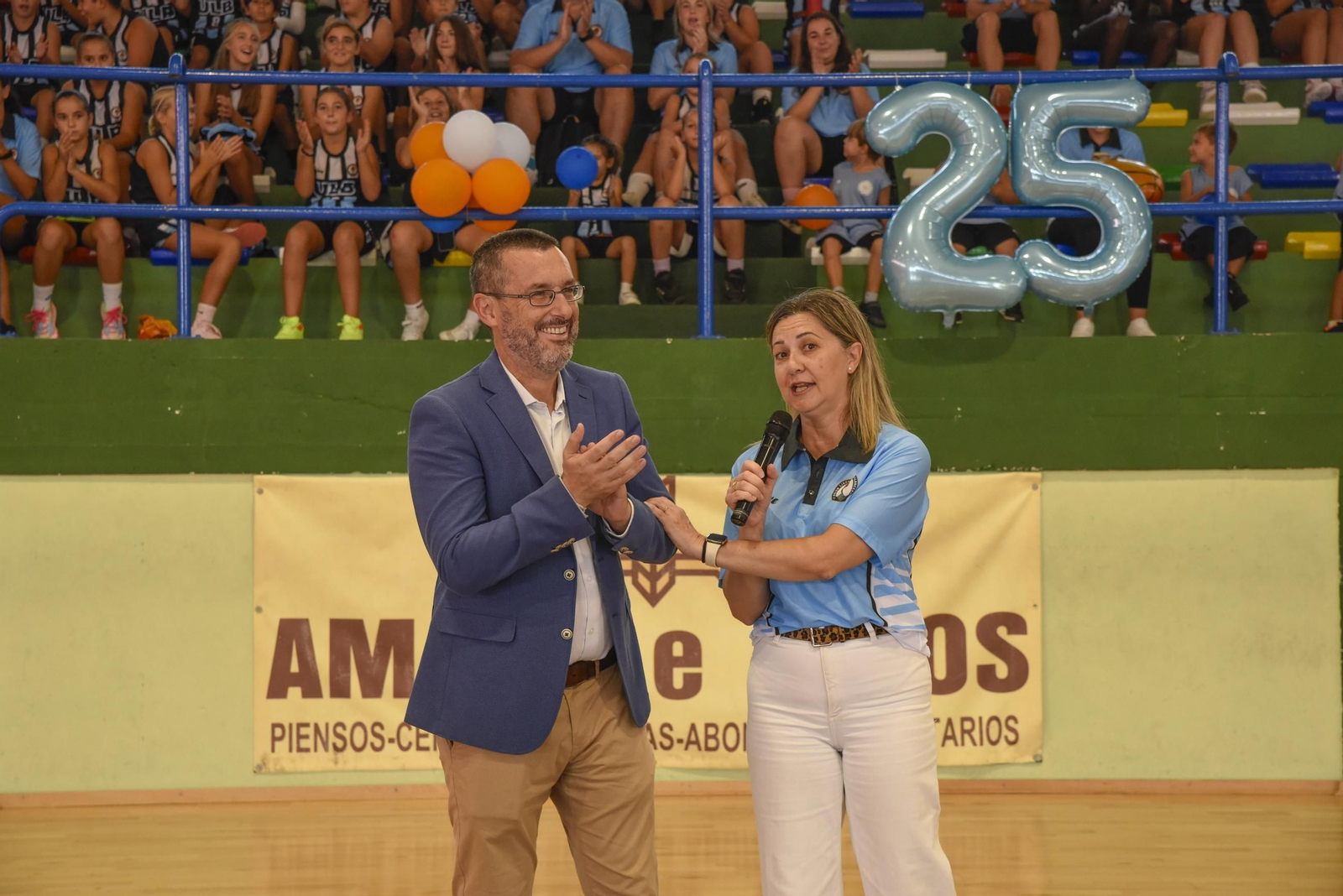 Búscate en la presentación de los equipos de la Unión Linense Baloncesto