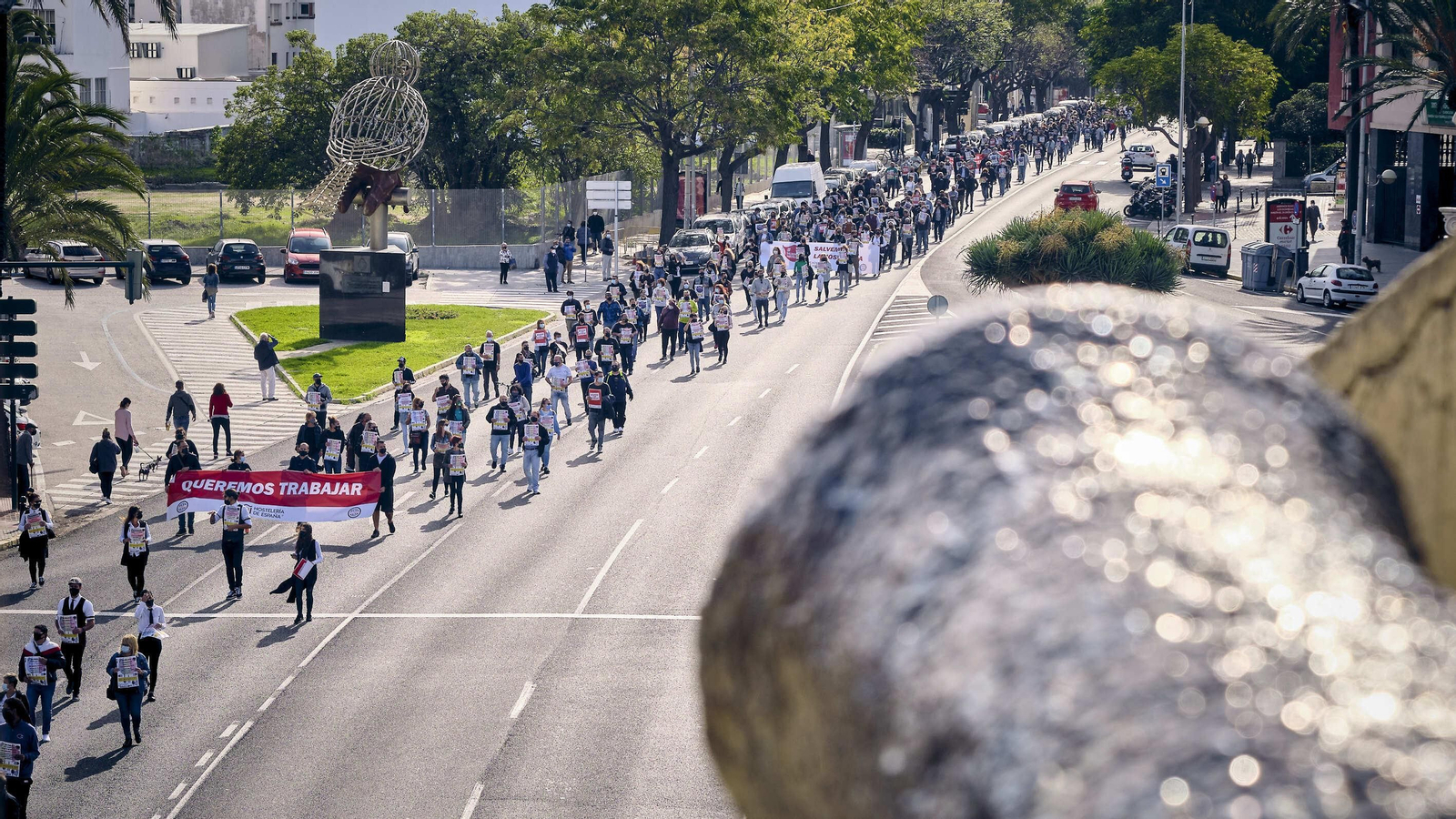 La Hostelería de Cádiz se moviliza en demanda de ayuda por los efectos de  la Covid-19