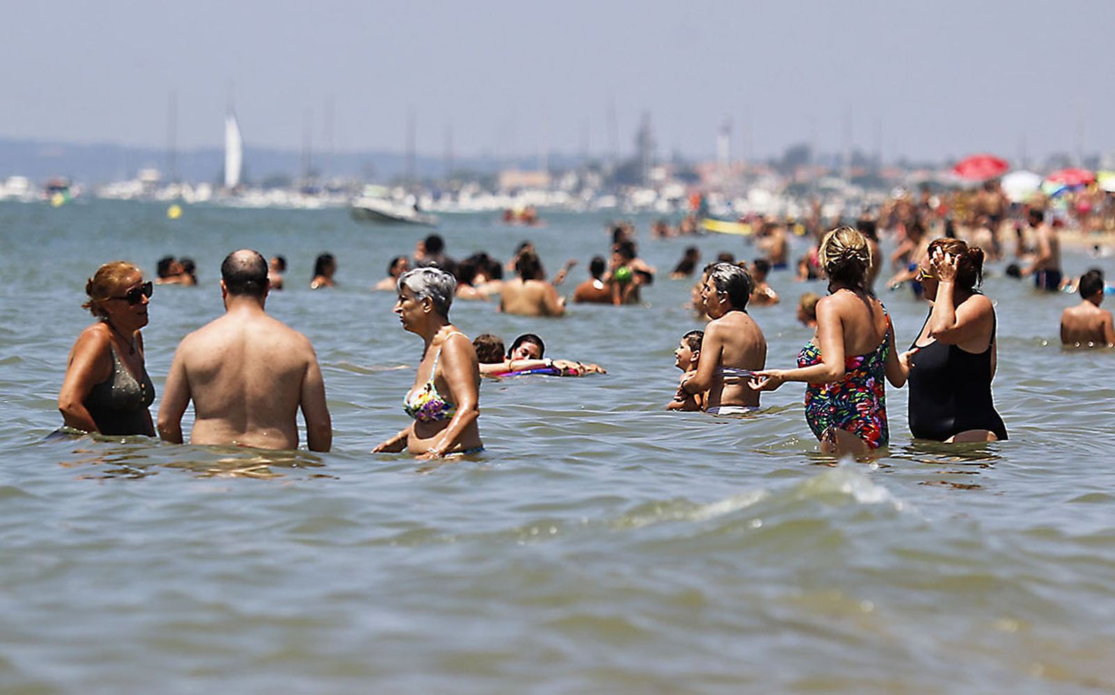 Ambiente en las playas de Huelva en el domingo 2 de julio