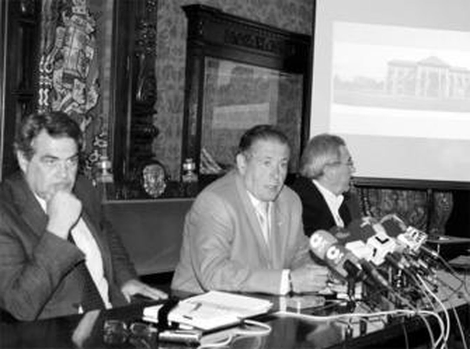 El Corpus logra conservar 80 casetas en el ferial de Almanjáyar