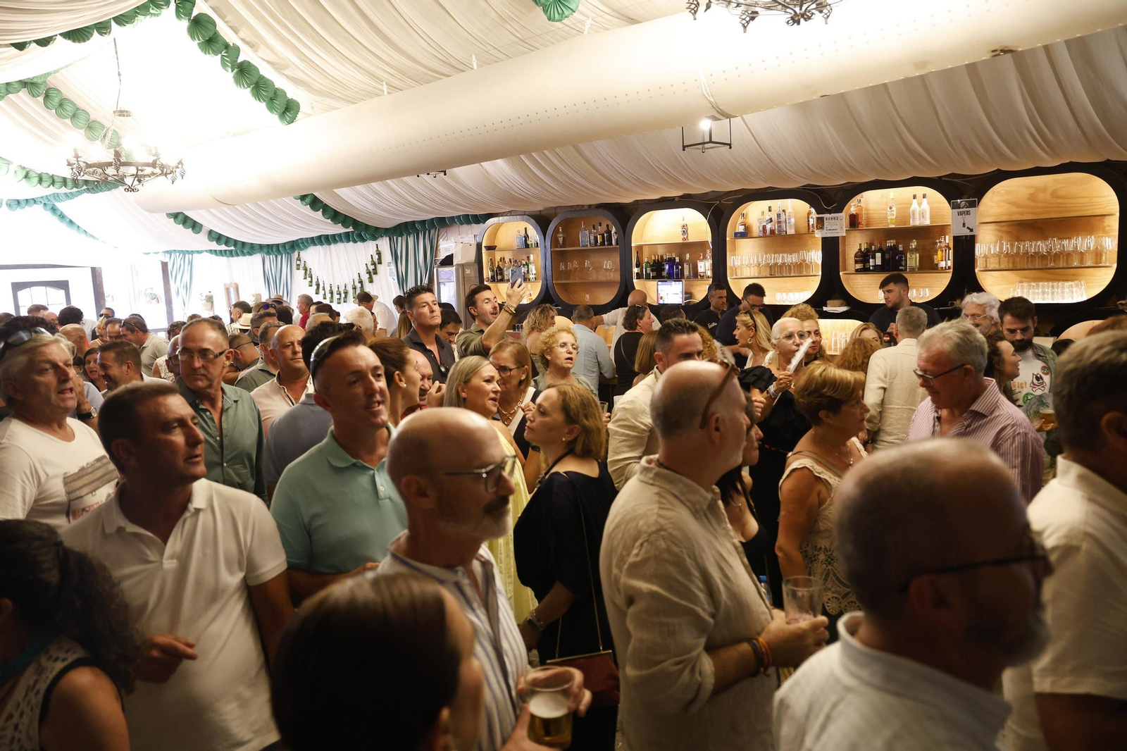 Búscate en las fotos del sábado en la Feria de Tarifa 2025