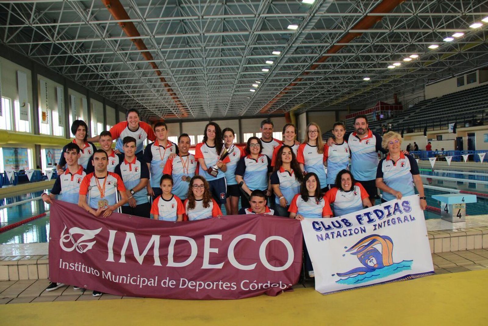 El Fidias y Paco Salinas brillan con luz propia en el Nacional de natación adaptada