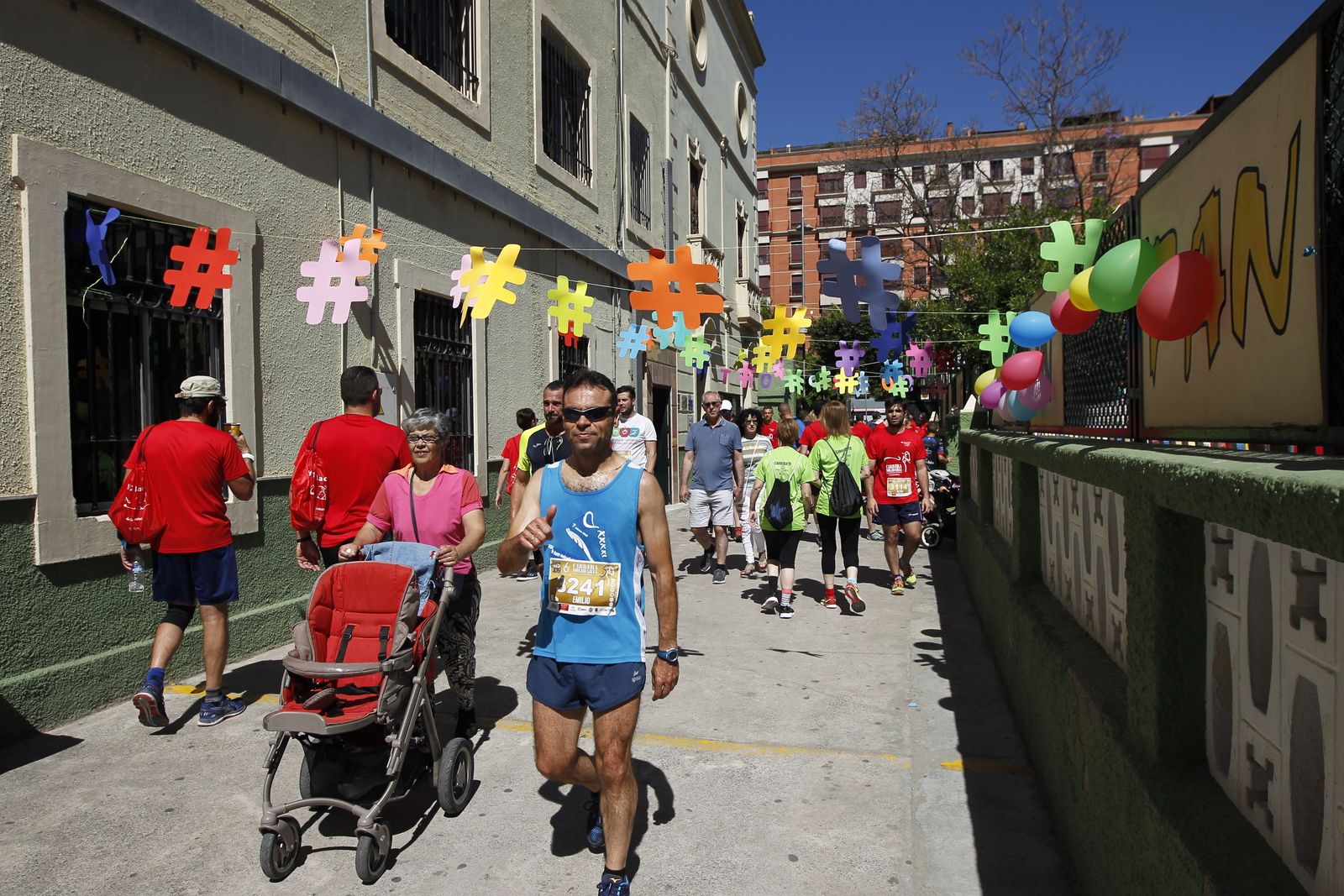Fotogalería carrera atletismo popular enfermedades poco frecuentes. La Salle Almería
