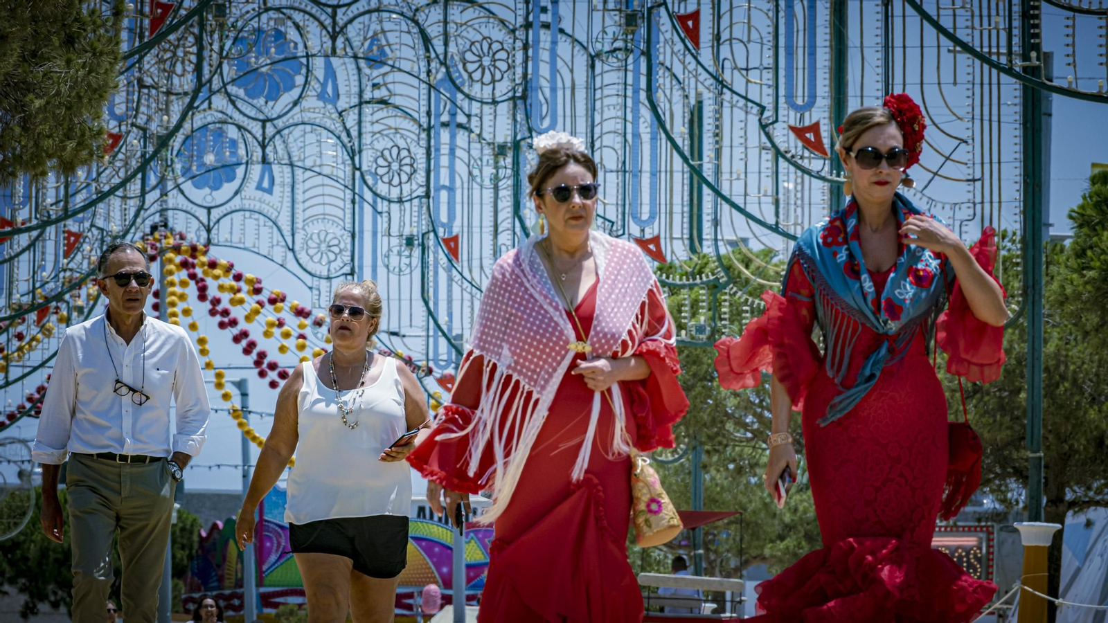 Búscate entre las imágenes del Día de la Mujer en la Feria de chiclana 2025