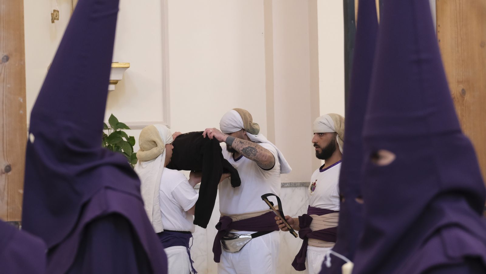 La procesión del Encuentro por las calles de Almería, en imágenes