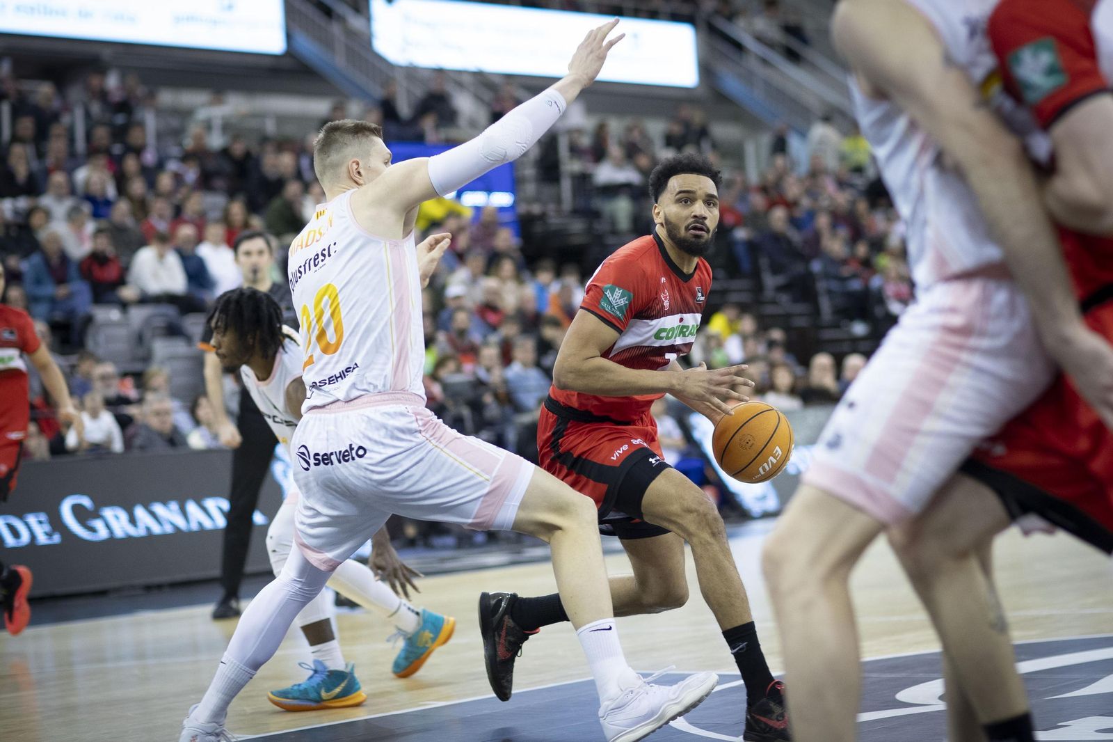 Las mejores imágenes del Covirán Granada-Hiopos Lleida