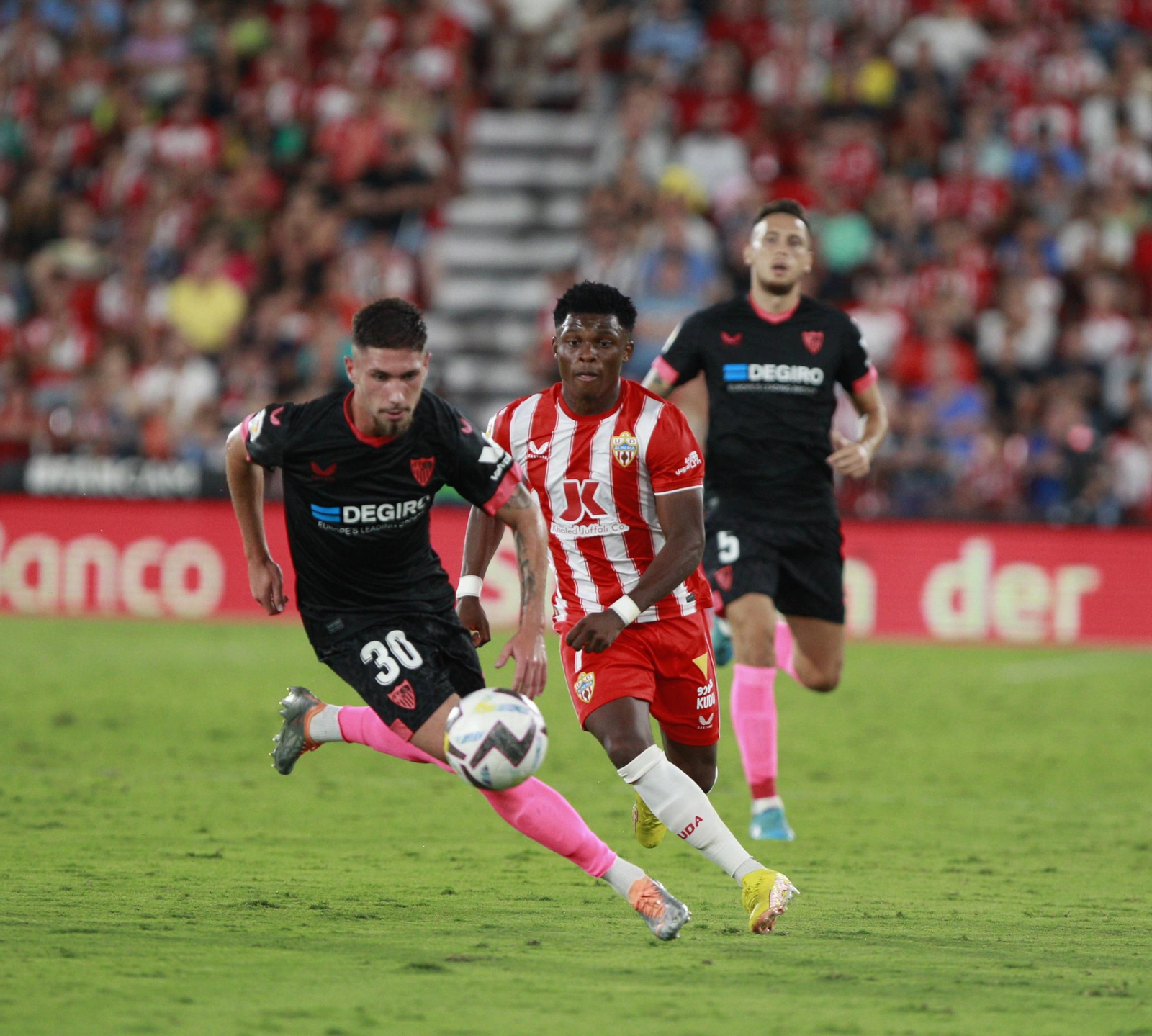Imágenes del partido U.D. Almería-Sevilla F.C.