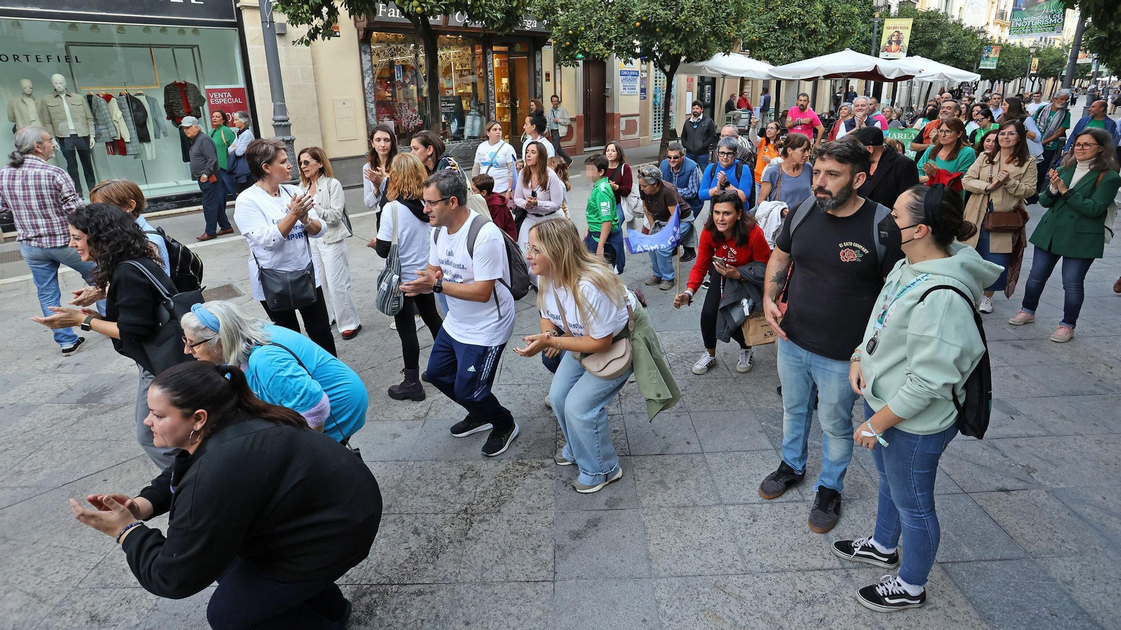 Manifestación de la Flampa de Jerez contra las faltas de recursos por necesidades especiales