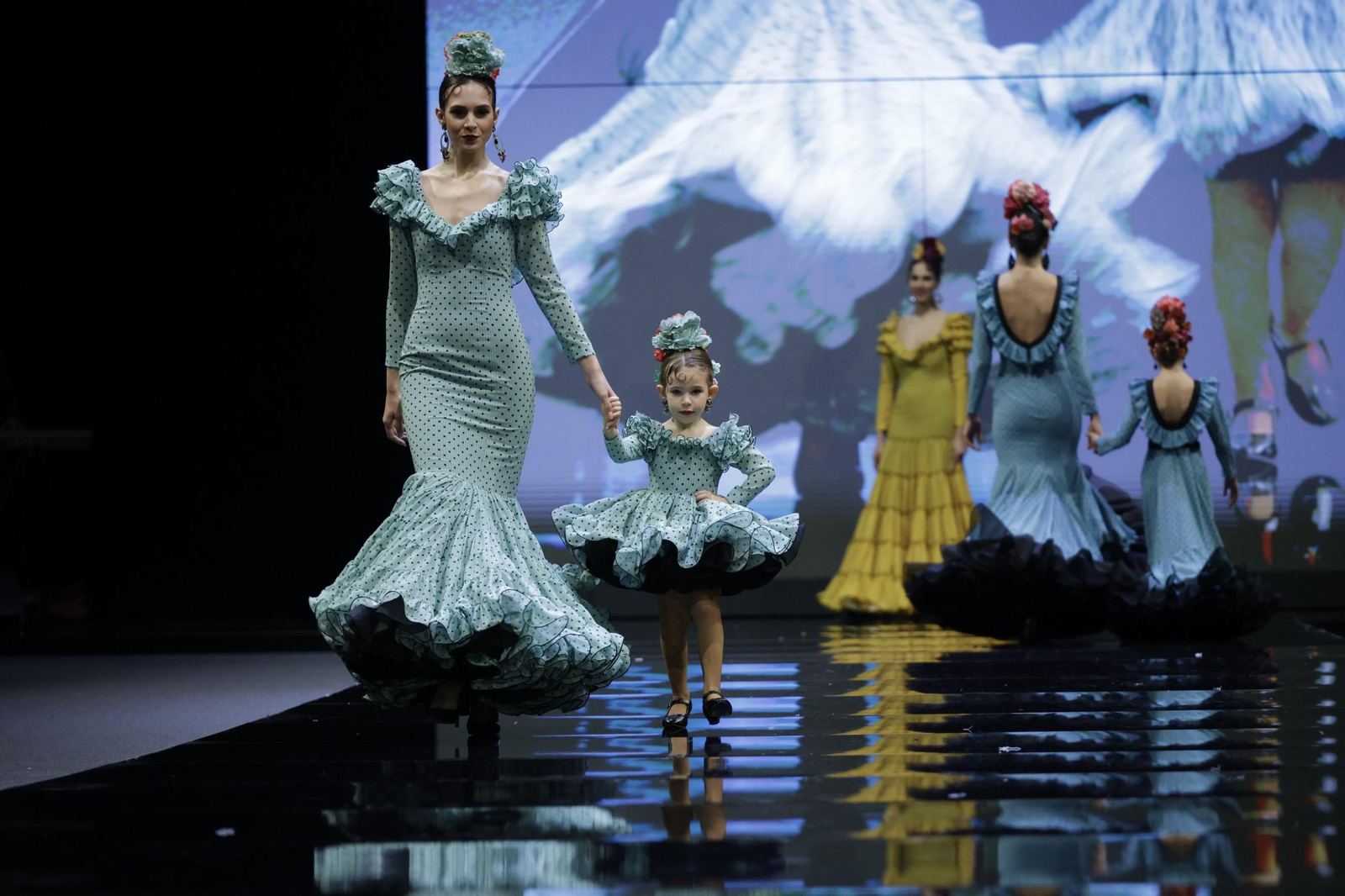 Desfile de Sara de Benítez en SIMOF 2025, todas las fotos