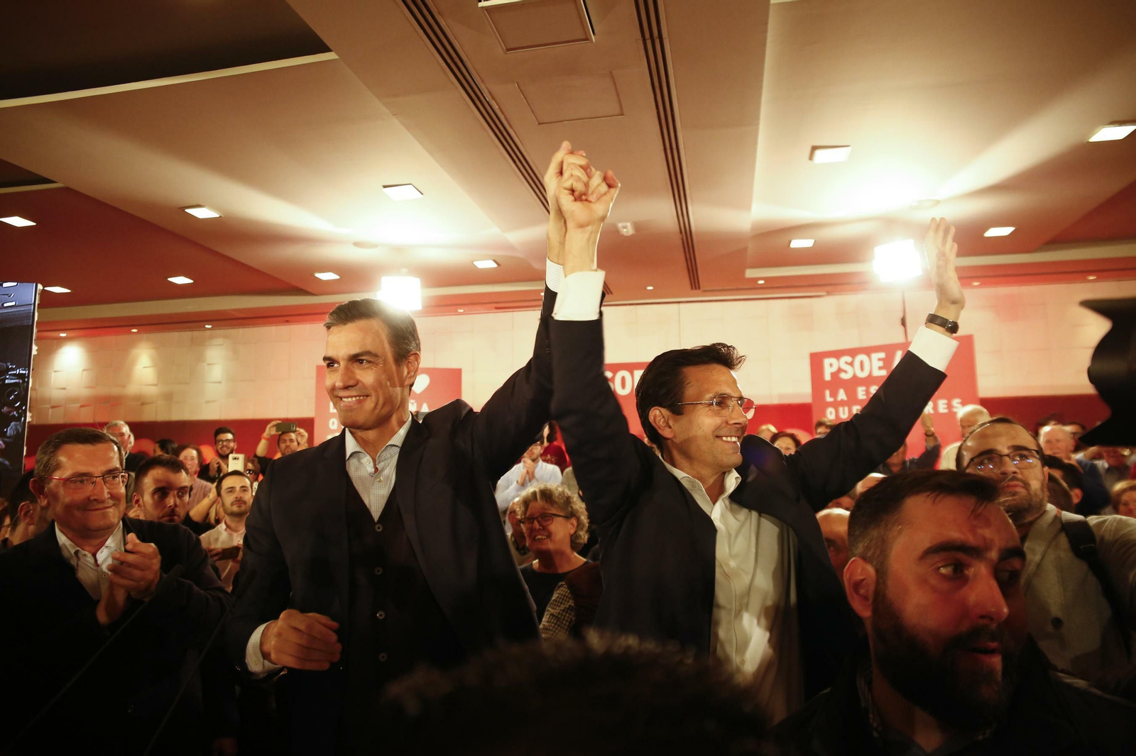 Imágenes del mitin de Pedro Sánchez en Granada