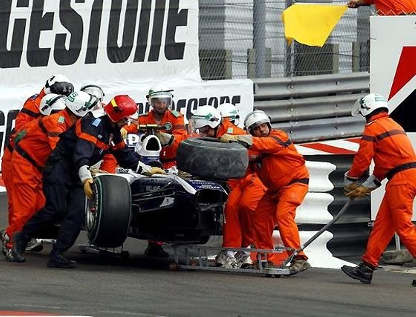 Nico Hulkenberg (Williams) se accidentó al inicio del Gran Premio de Mónaco.

Foto: Reuters