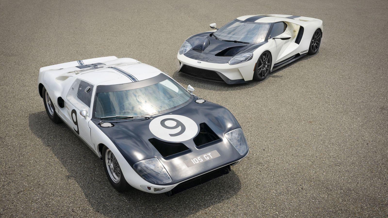 La serie Ford GT Heritage Edition a la que pertenece este nuevo modelo ha celebrado momentos históricos de la marca y, por supuesto, títulos ganadores de Le Mans.
