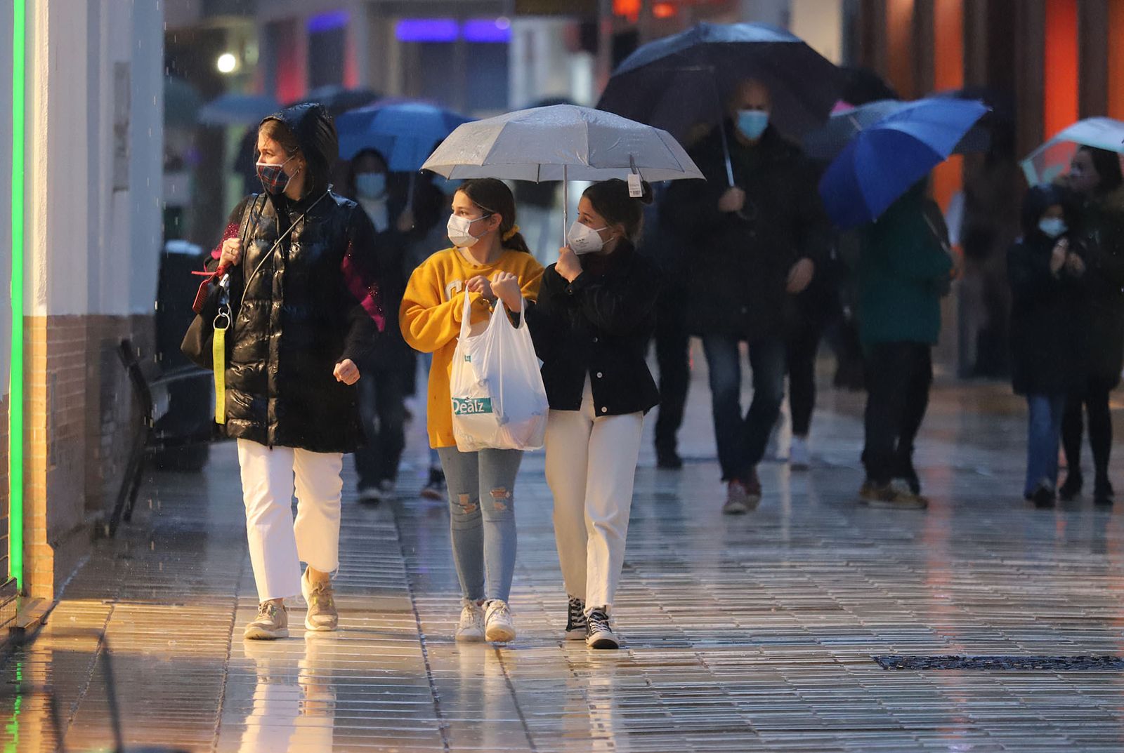 Primer sábado con las nuevas medidas en la hostelería.