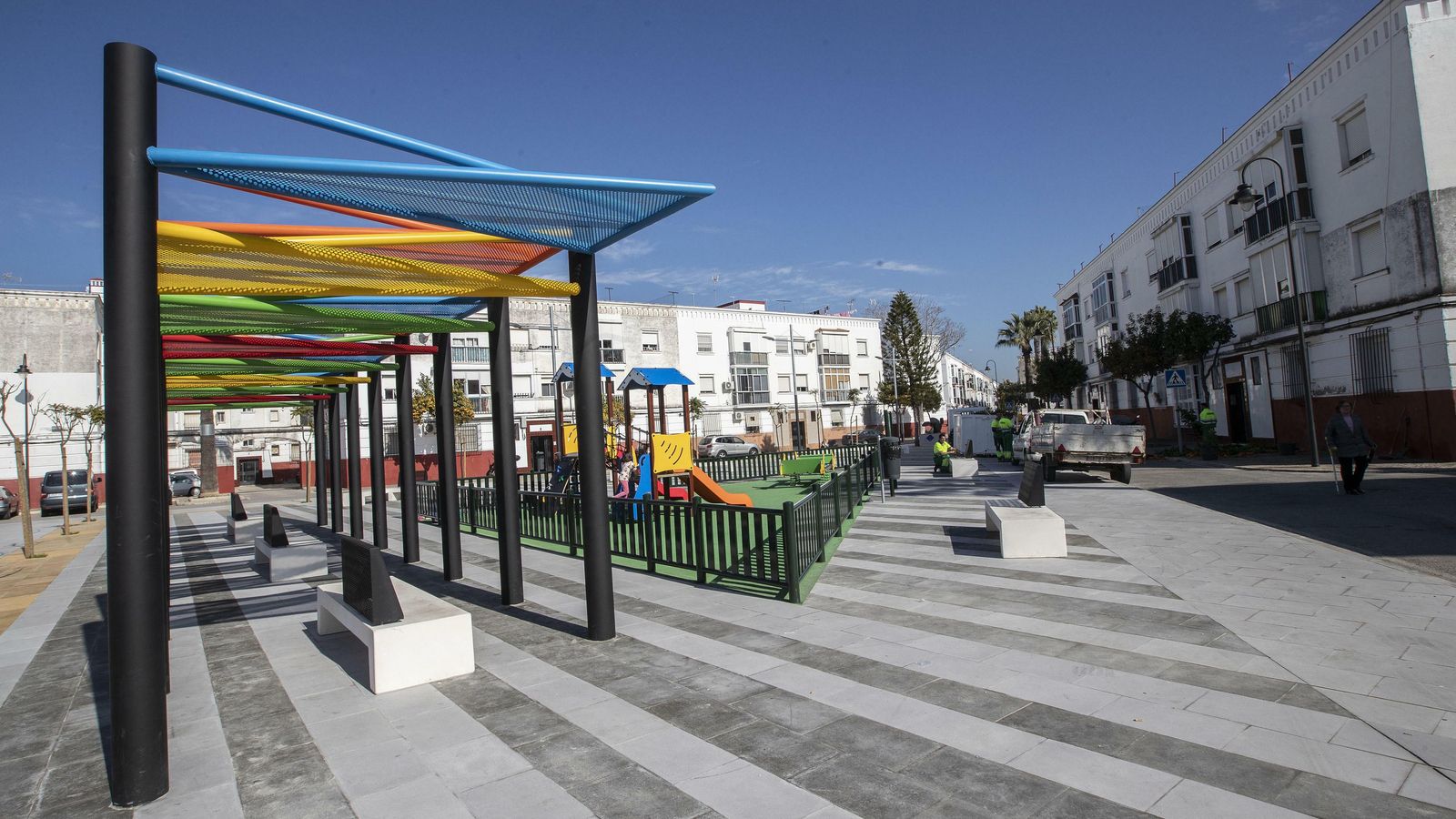 La barriada Bazán y su recién estrenada plaza. La barriada Bazán y su recién estrenada plaza.