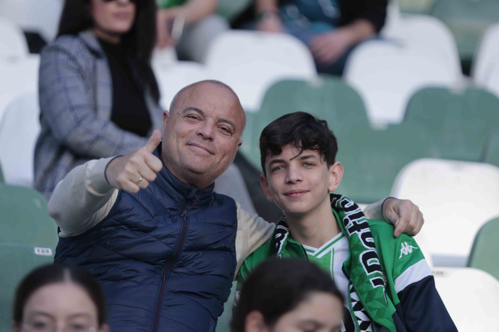 Búscate en las gradas del Villamarín